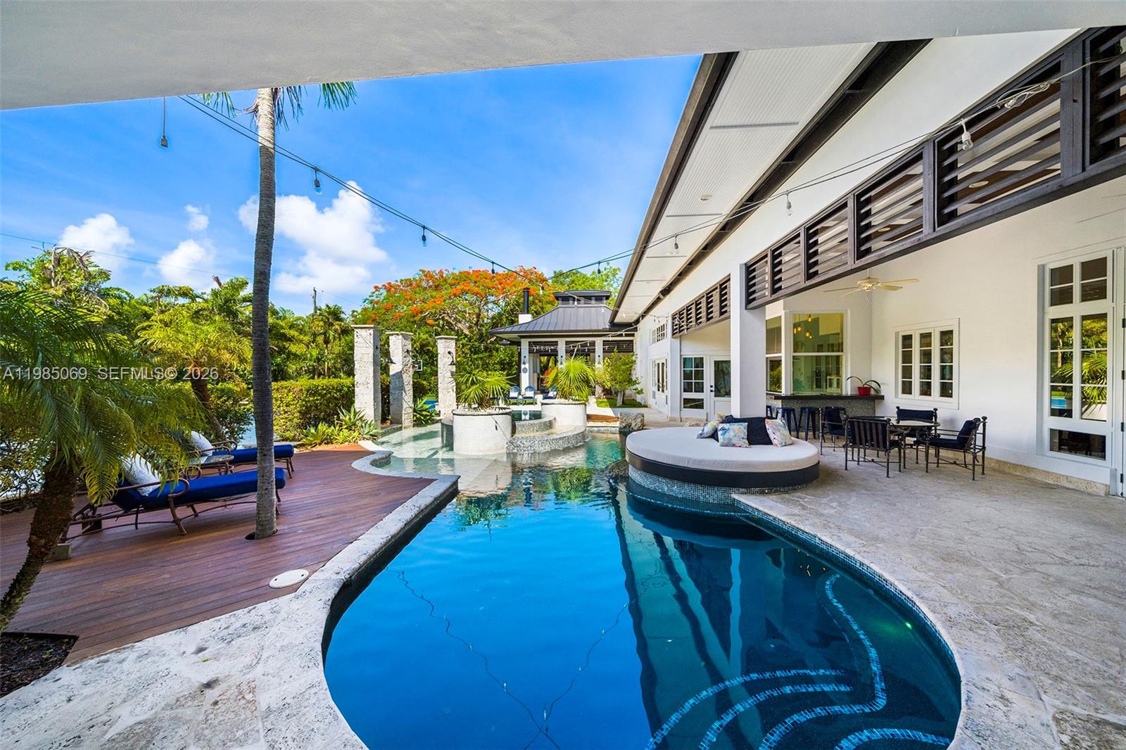 6700 SW 132nd St Pinecrest, FL 33156