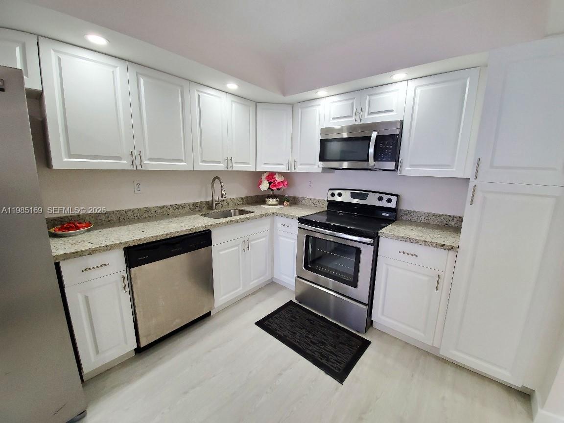 18011 Biscayne Blvd #503