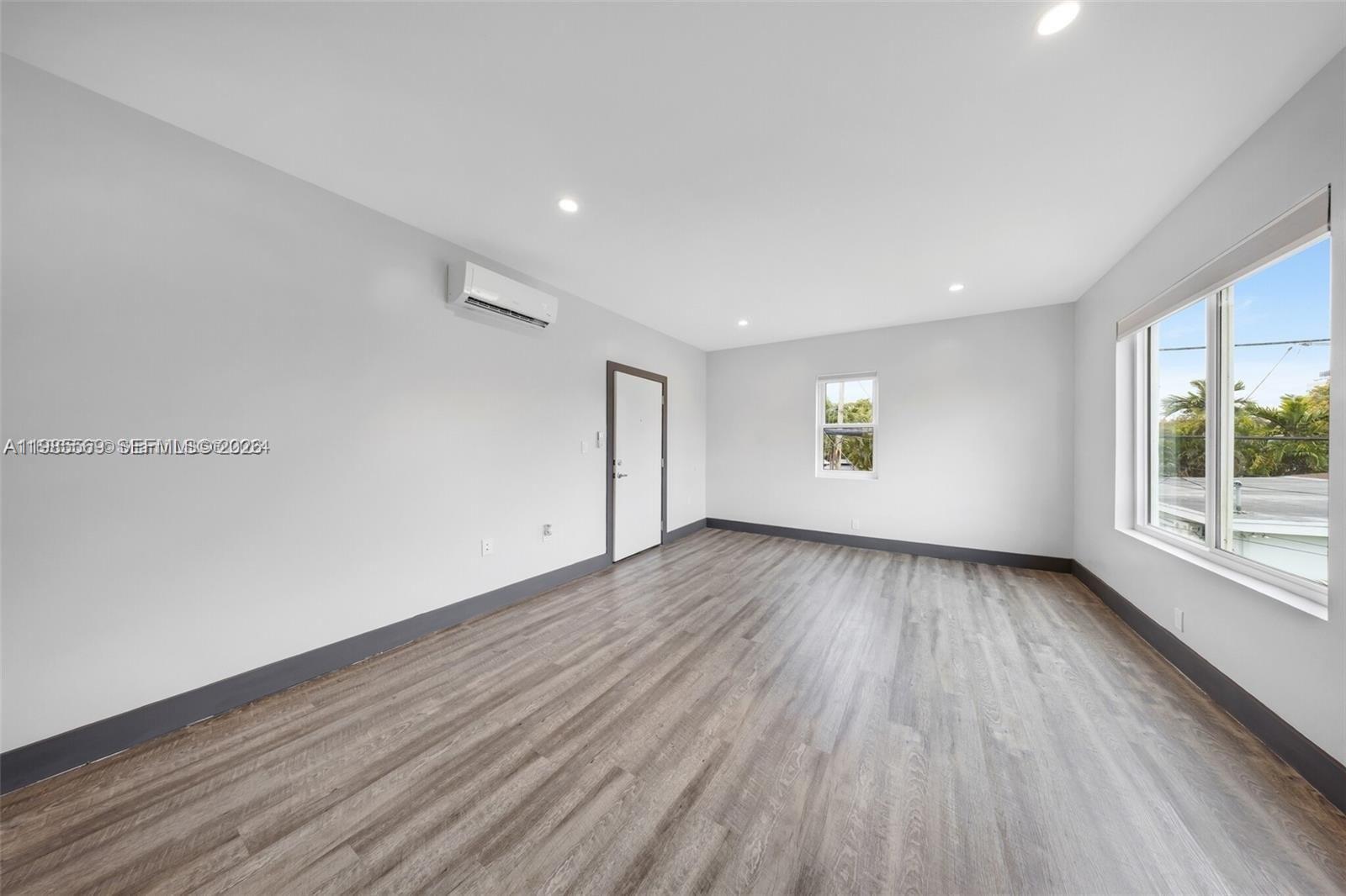 1020 SW 23rd Ave #4 Miami, FL 33135