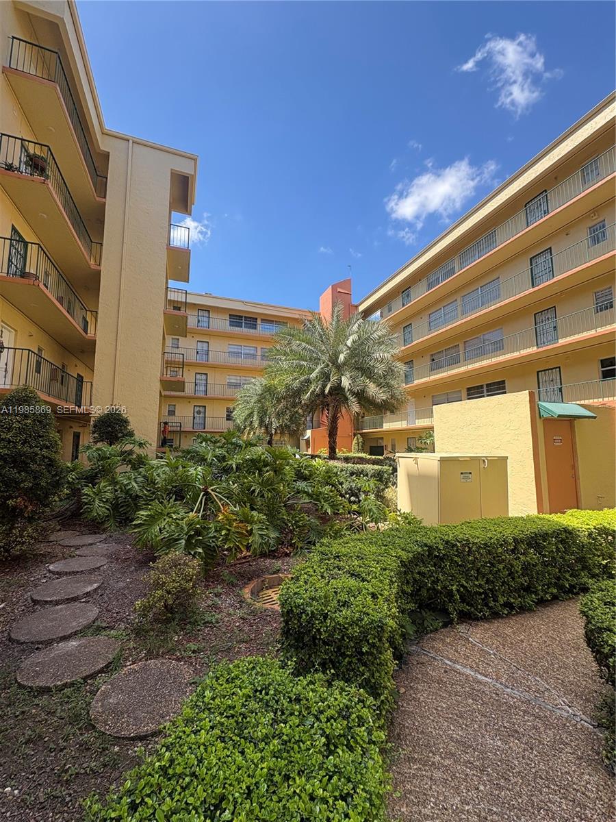 4525 W 20th Ave #529