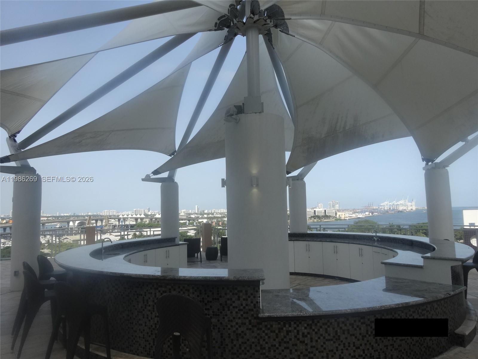 image Vizcayne North29