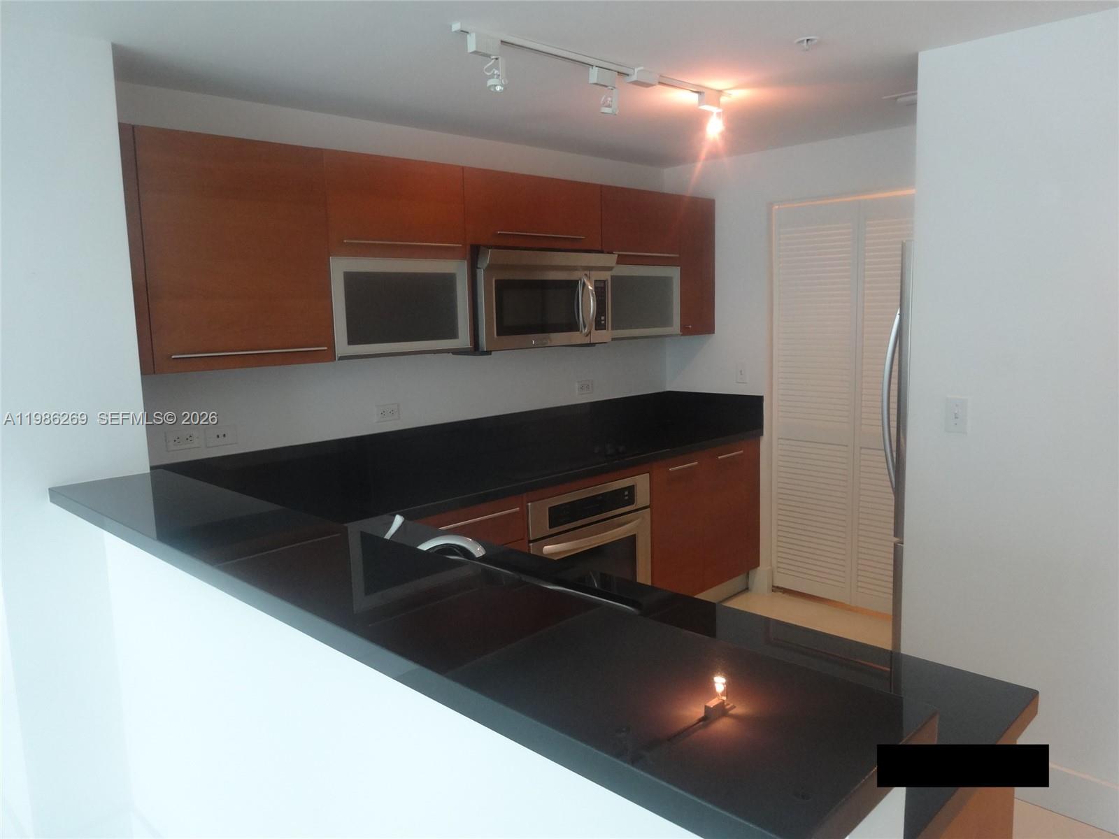 image Vizcayne North6