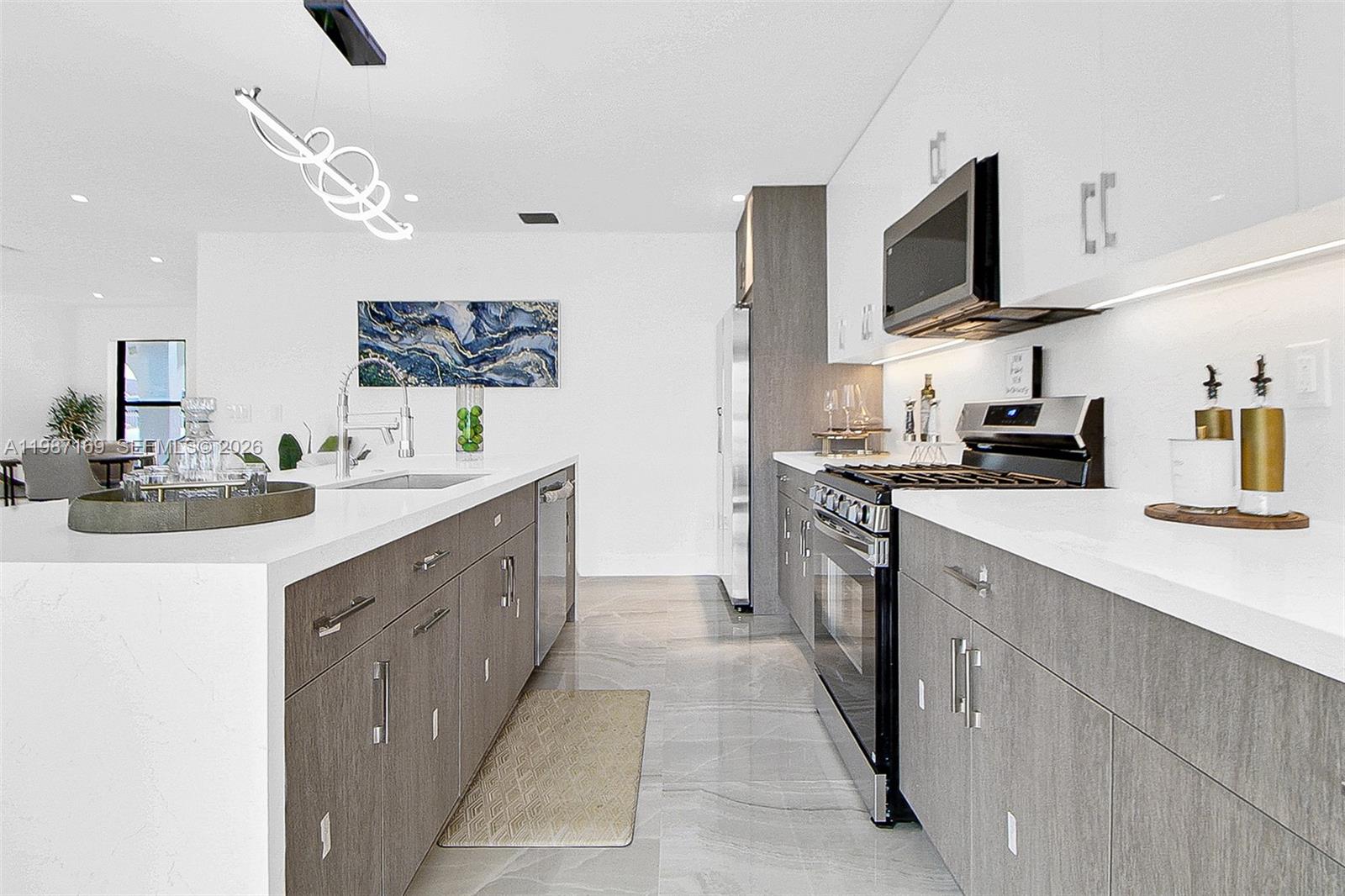 13615 SW 72nd Ter Miami, FL 33183