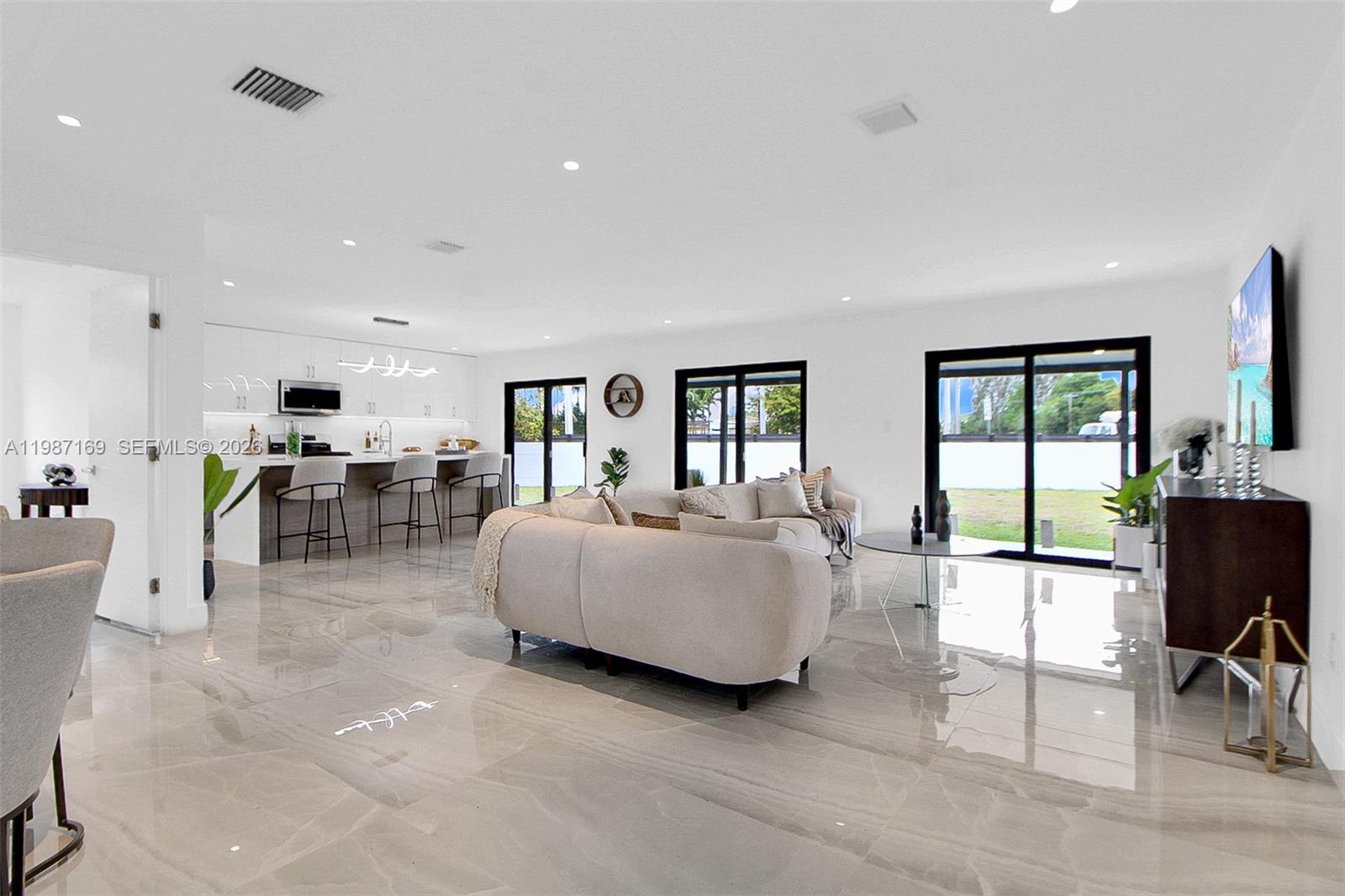 13615 SW 72nd Ter Miami, FL 33183