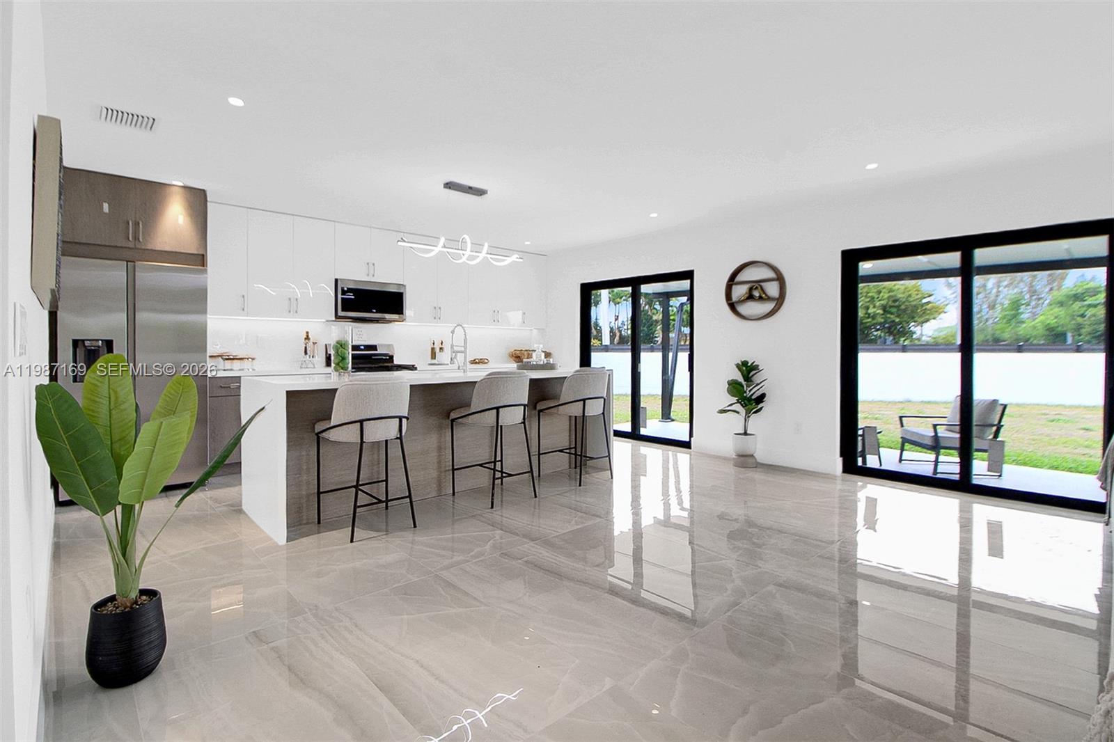 13615 SW 72nd Ter Miami, FL 33183