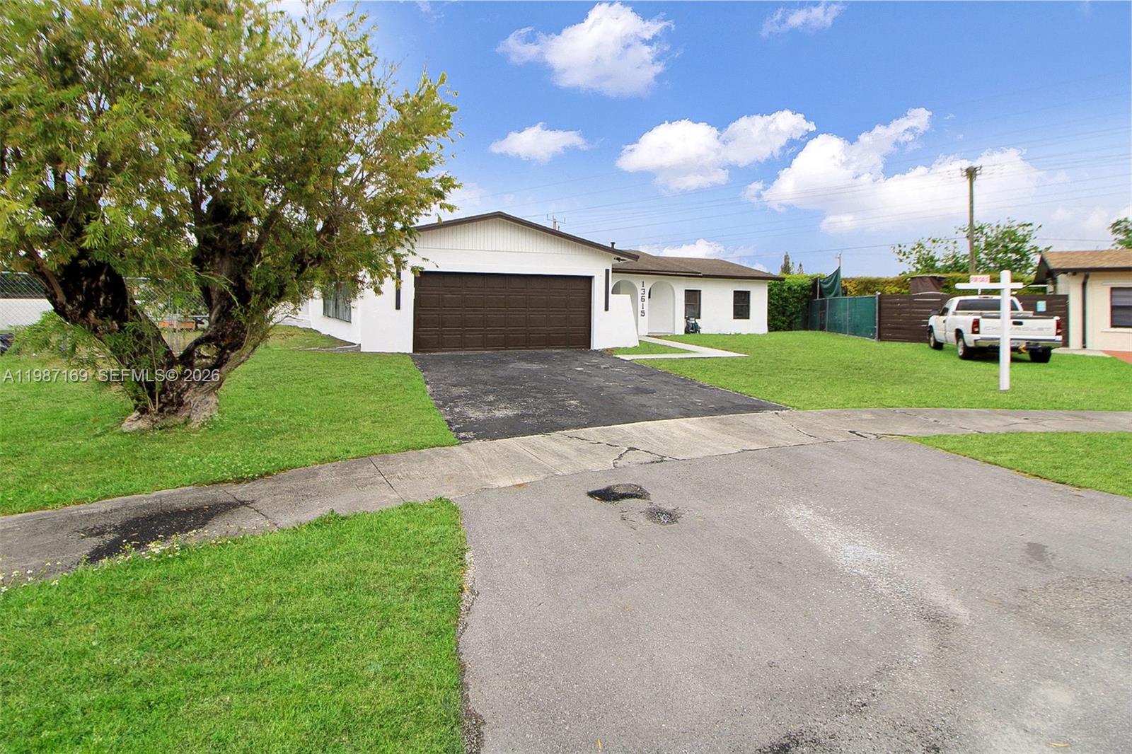 13615 SW 72nd Ter Miami, FL 33183