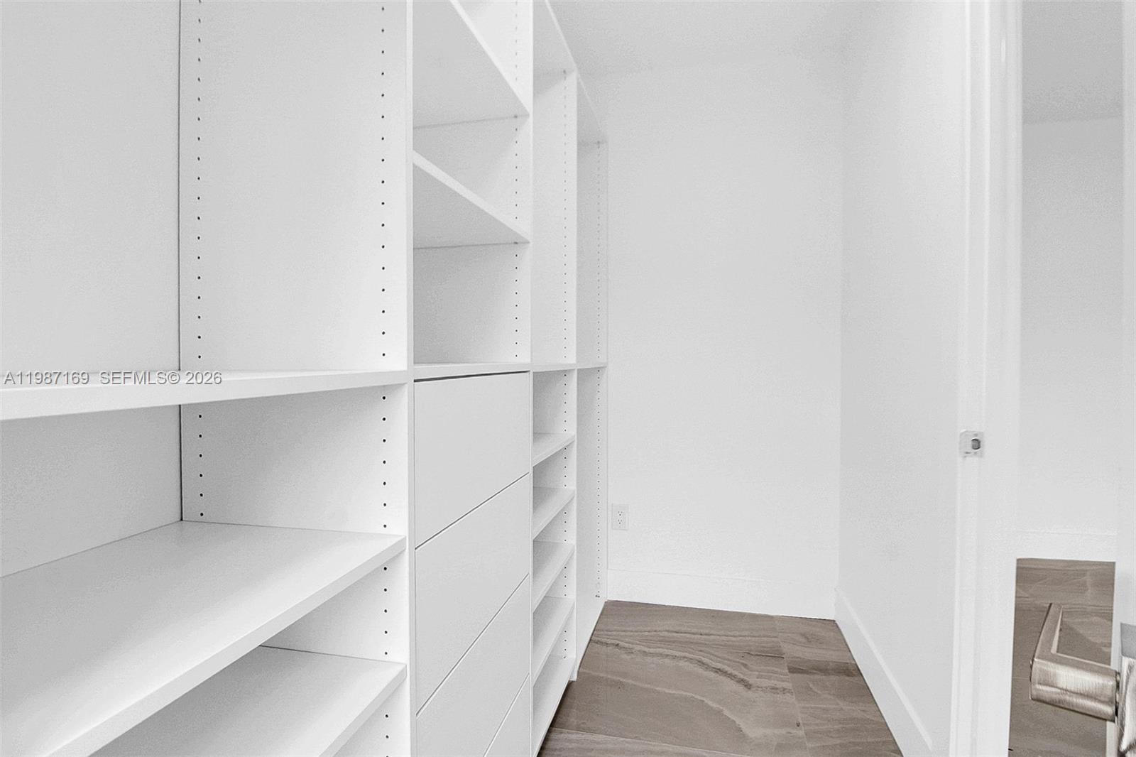 13615 SW 72nd Ter Miami, FL 33183