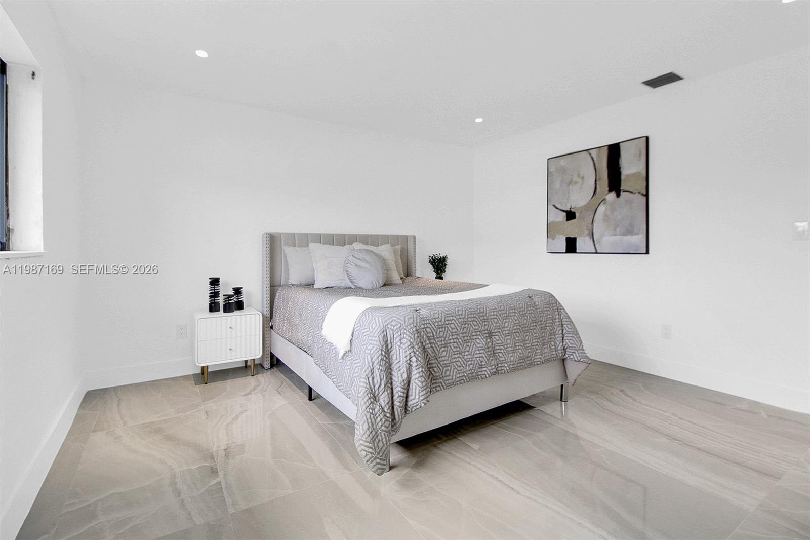 13615 SW 72nd Ter Miami, FL 33183