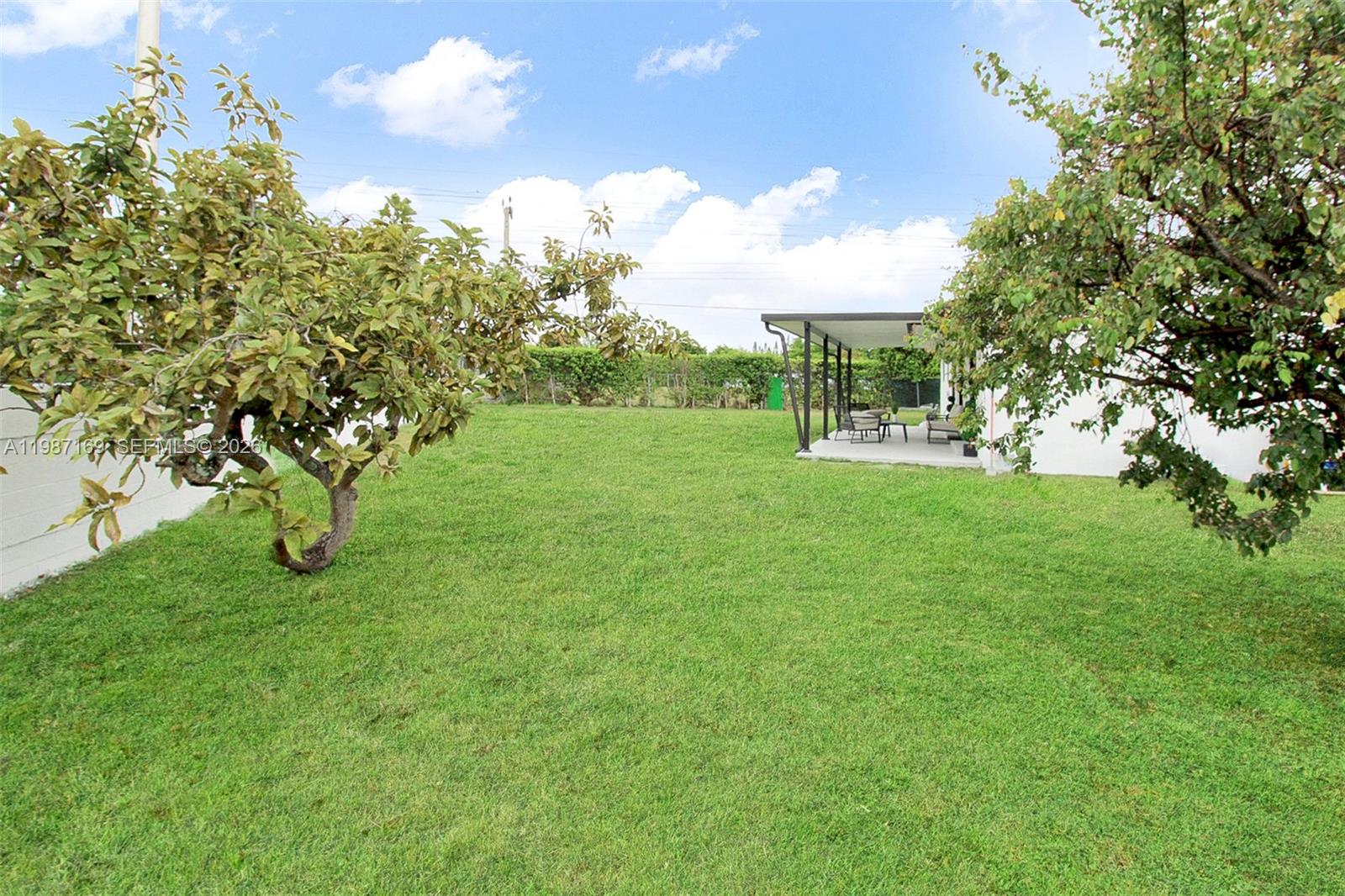 13615 SW 72nd Ter Miami, FL 33183