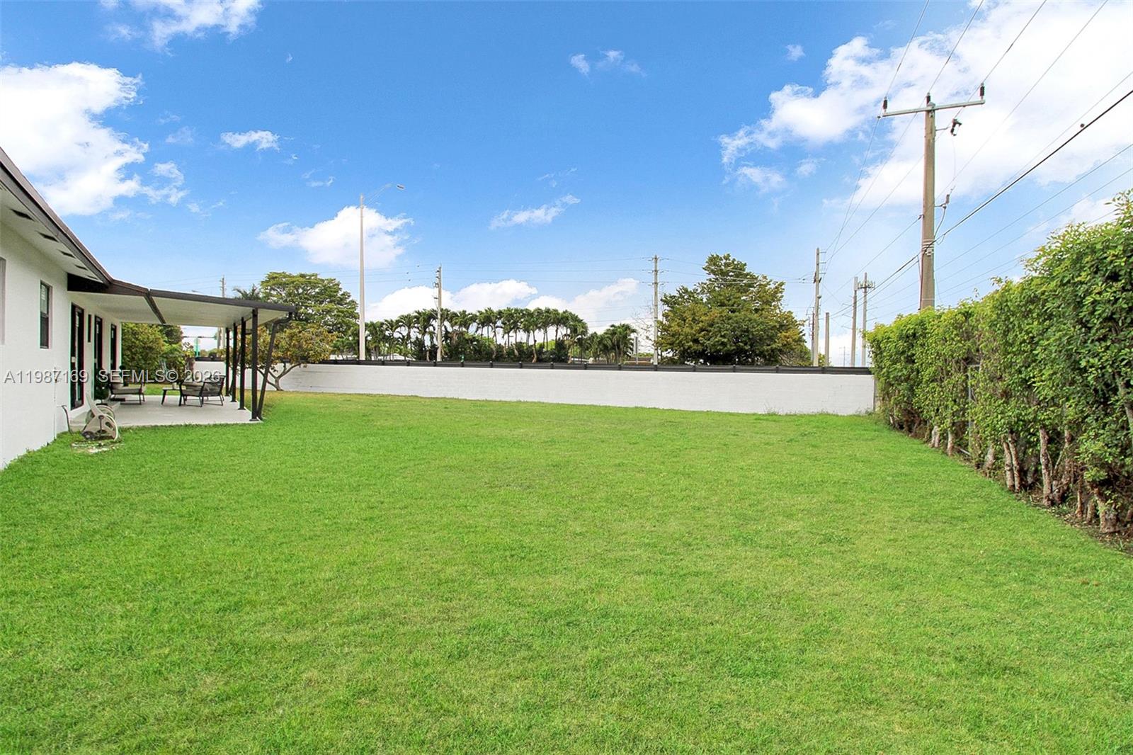 13615 SW 72nd Ter Miami, FL 33183