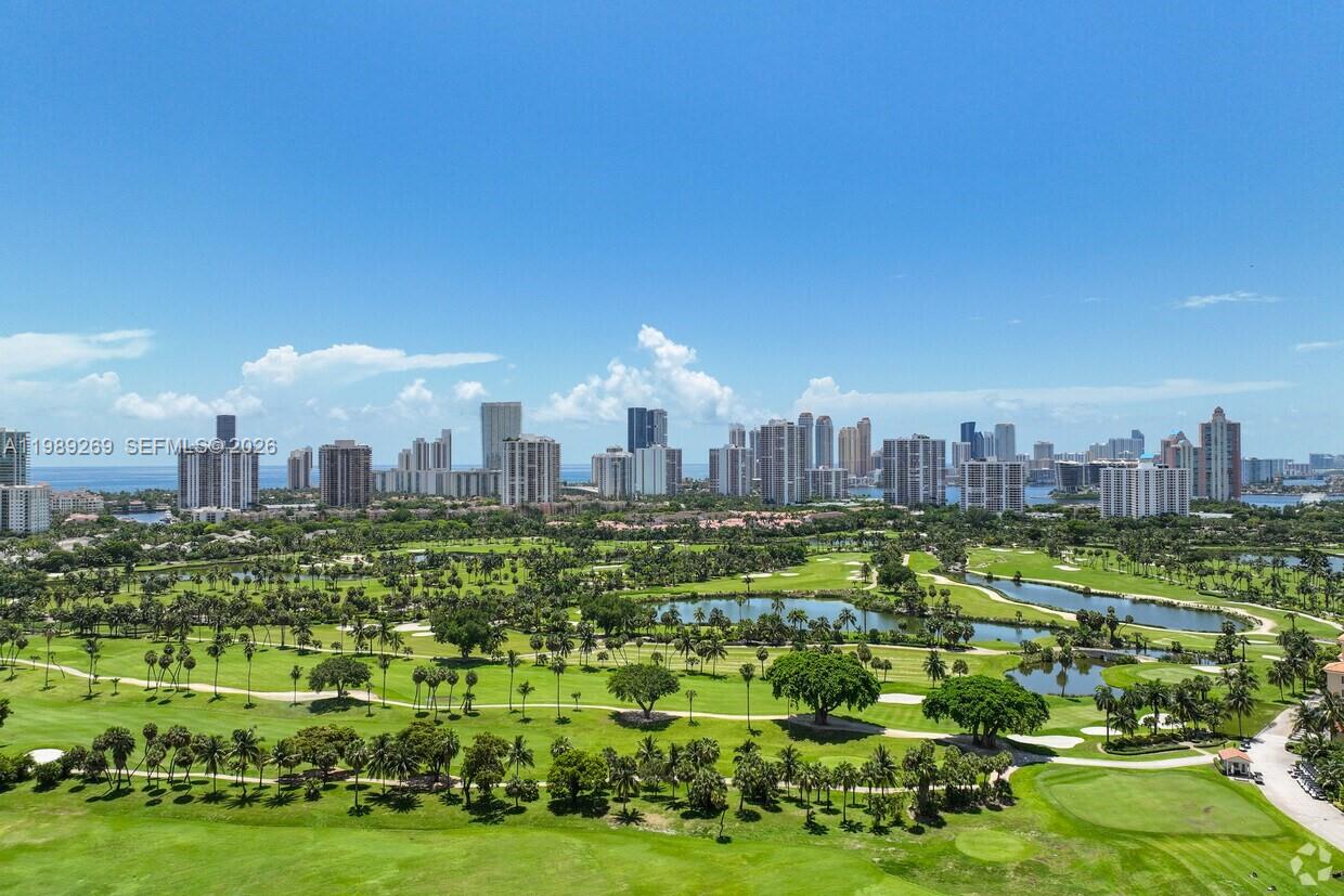 20185 E Country Clb Dr #1805 Aventura, FL 33180