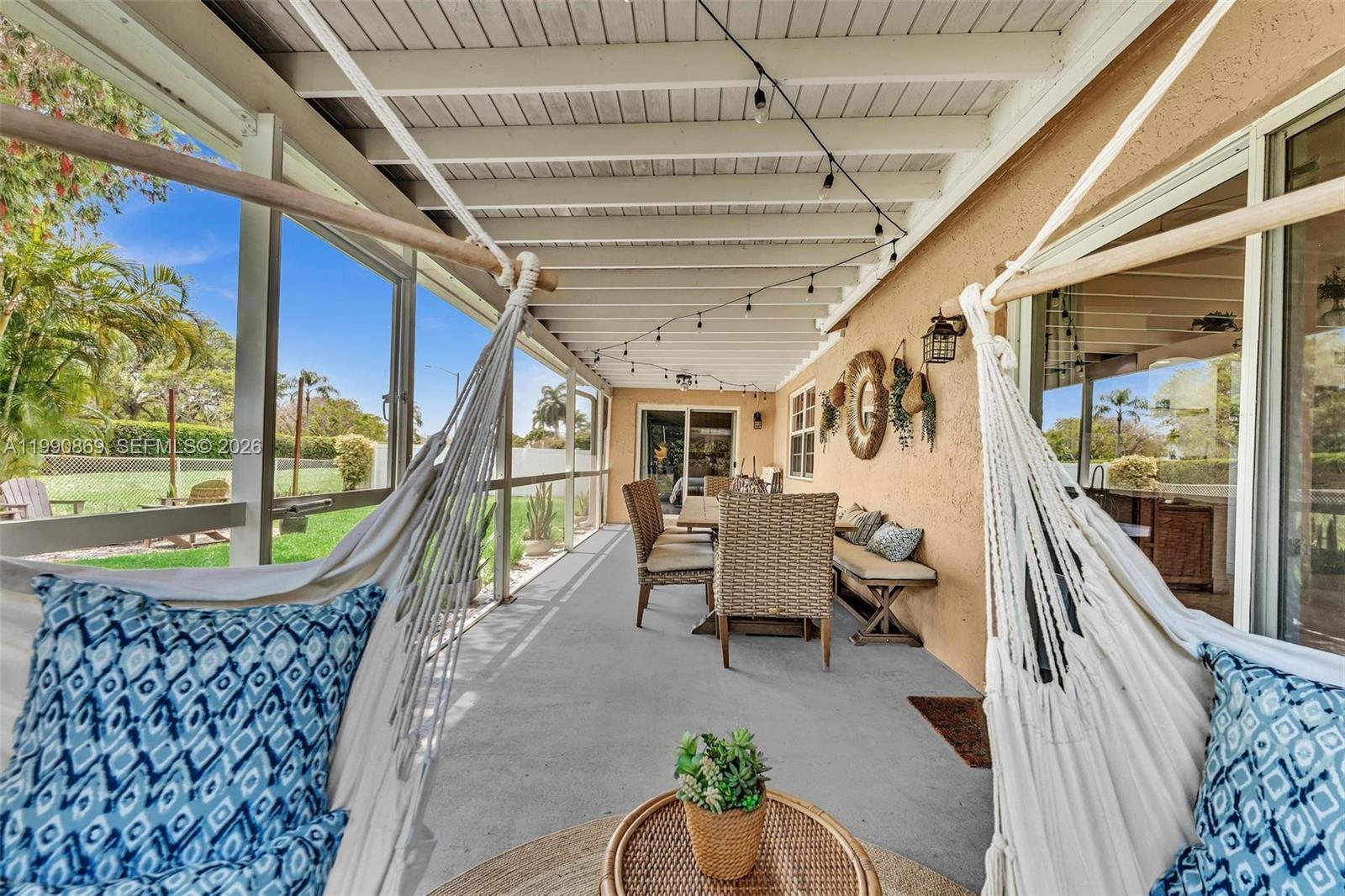 20106 NW 9th Dr Pembroke Pines, FL 33029