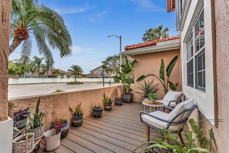 20106 NW 9th Dr Pembroke Pines, FL 33029