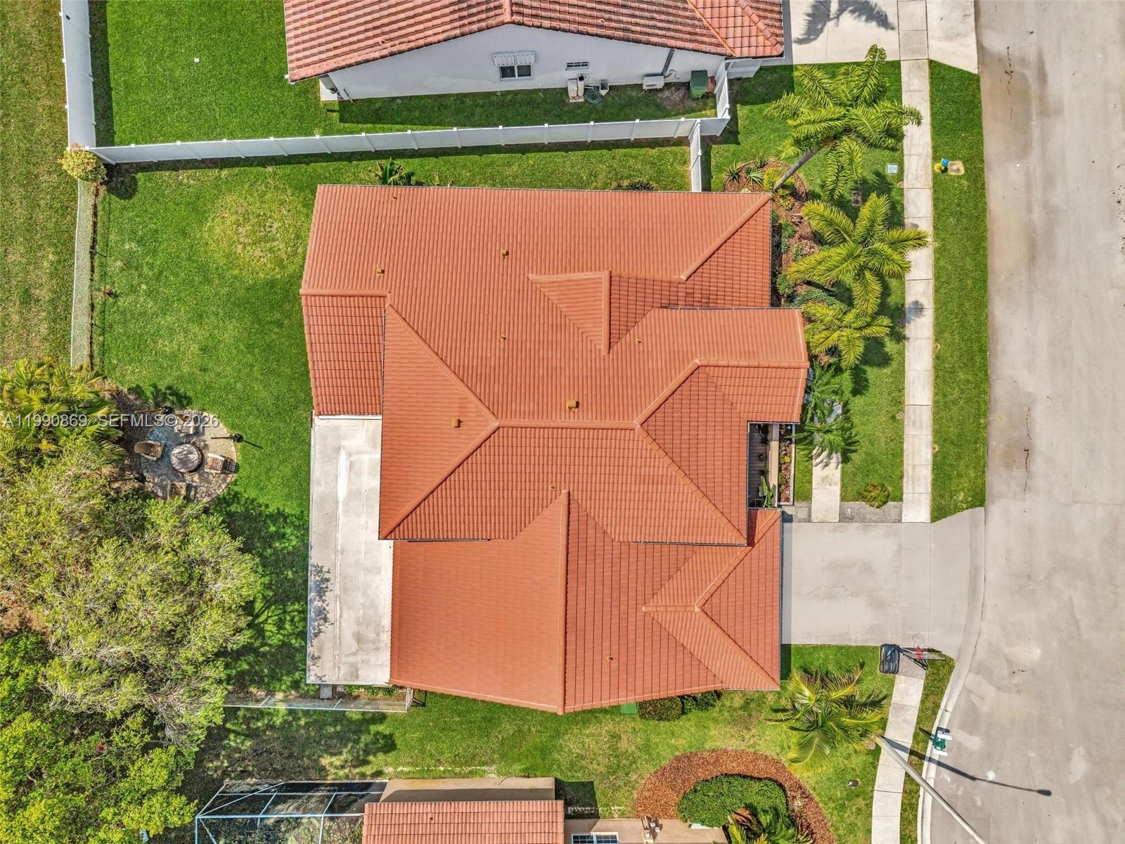 20106 NW 9th Dr Pembroke Pines, FL 33029