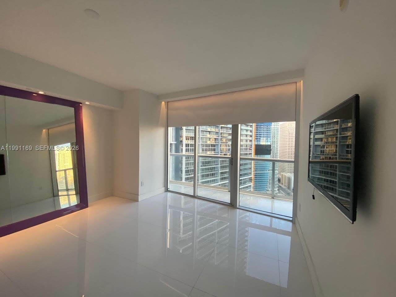495 Brickell Ave #2902 Miami, FL 33131