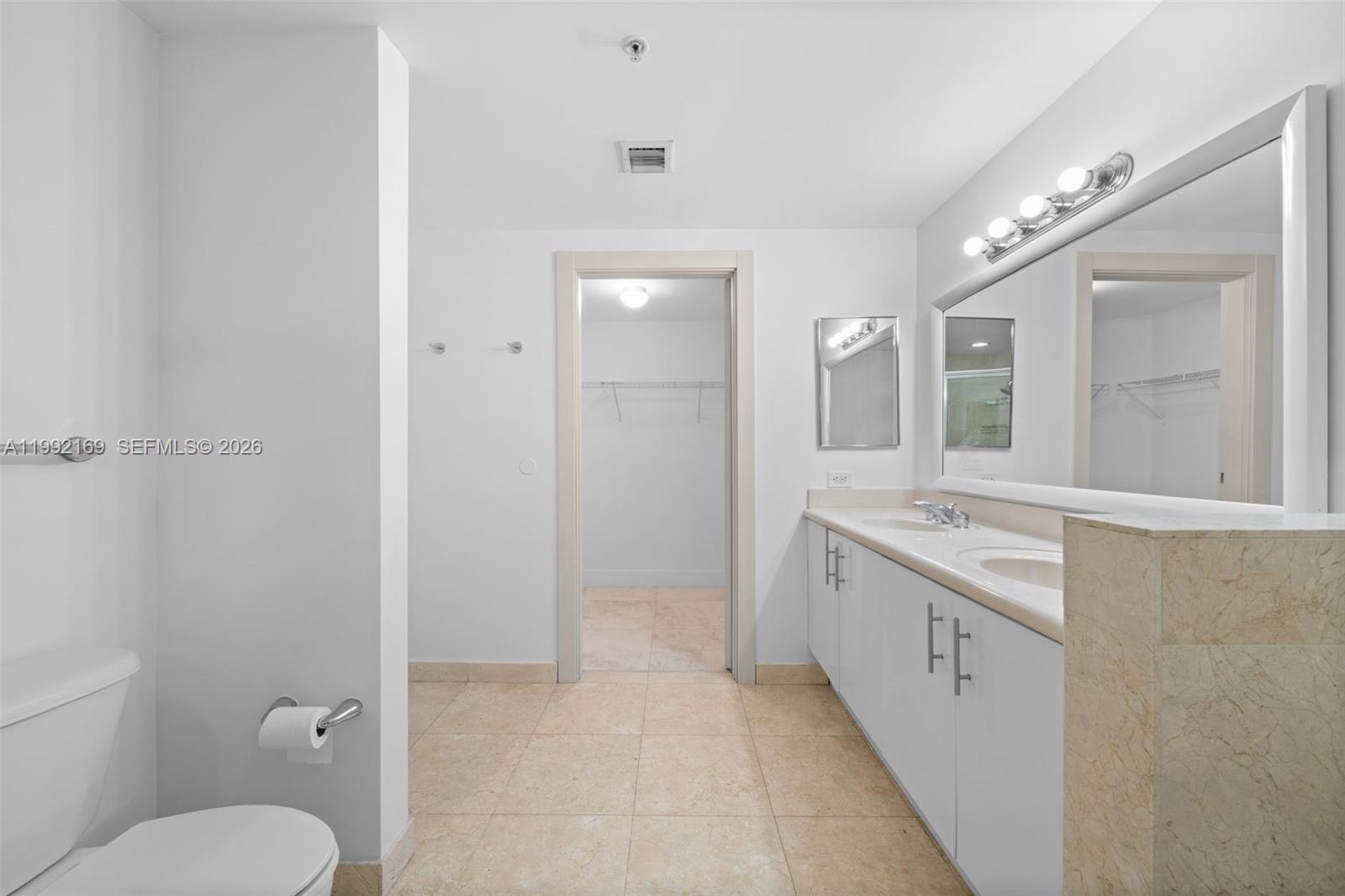 7918 Harbor Is Dr #311 North Bay Village, FL 33141