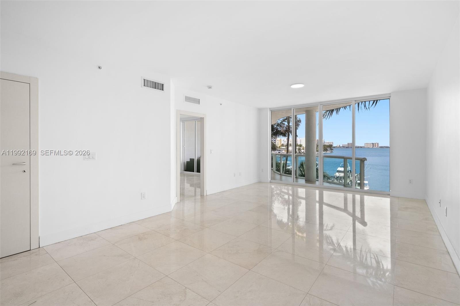 7918 Harbor Is Dr #311 North Bay Village, FL 33141