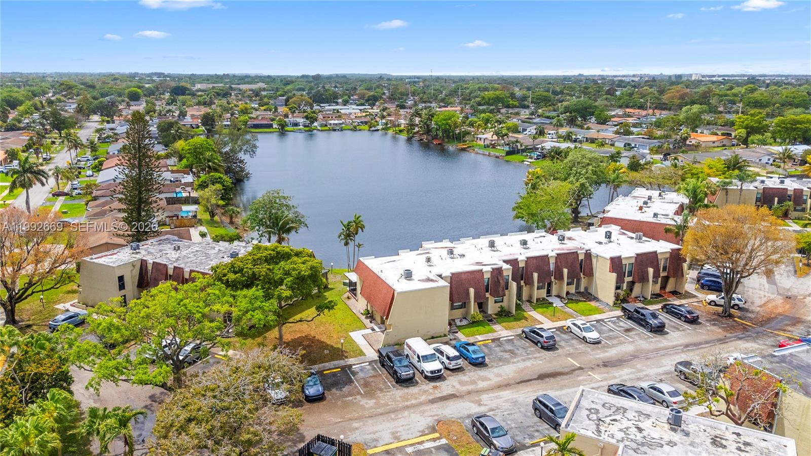 8920 Palm Tree Ln #8920 Pembroke Pines, FL 33024