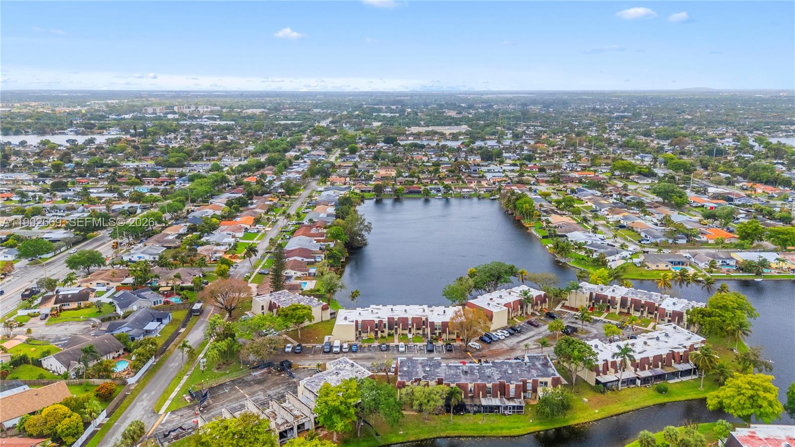 8920 Palm Tree Ln #8920 Pembroke Pines, FL 33024