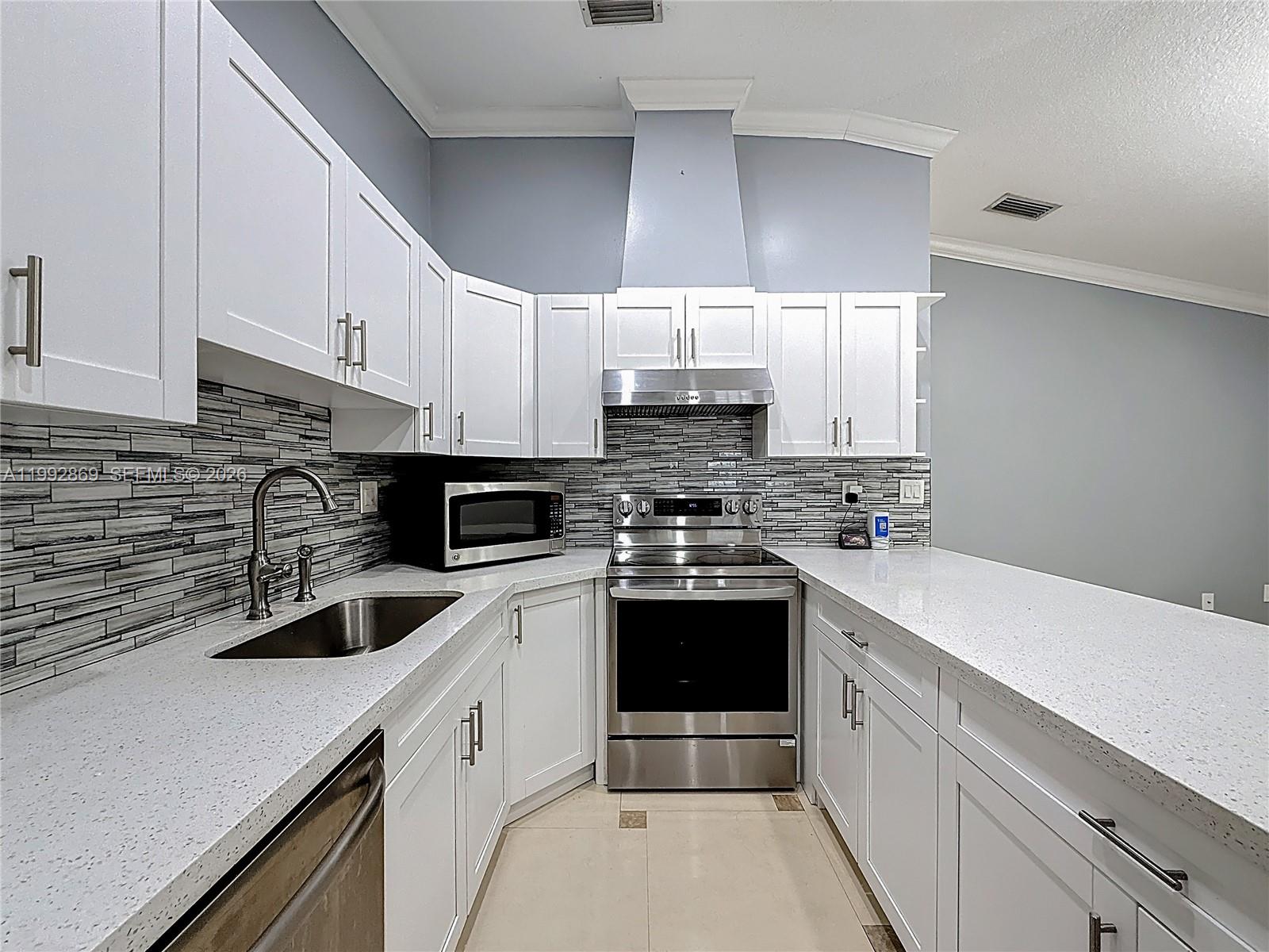 1163 NW 134th Pl Miami, FL 33182