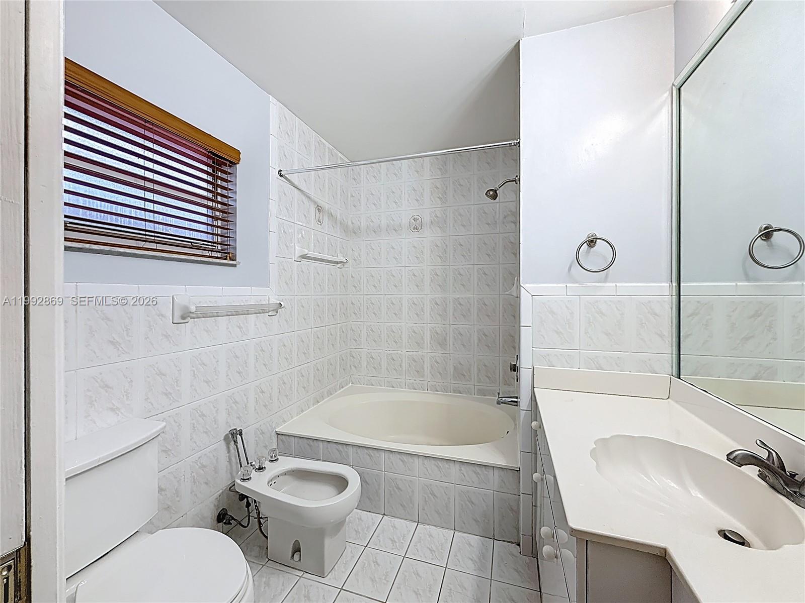 1163 NW 134th Pl Miami, FL 33182