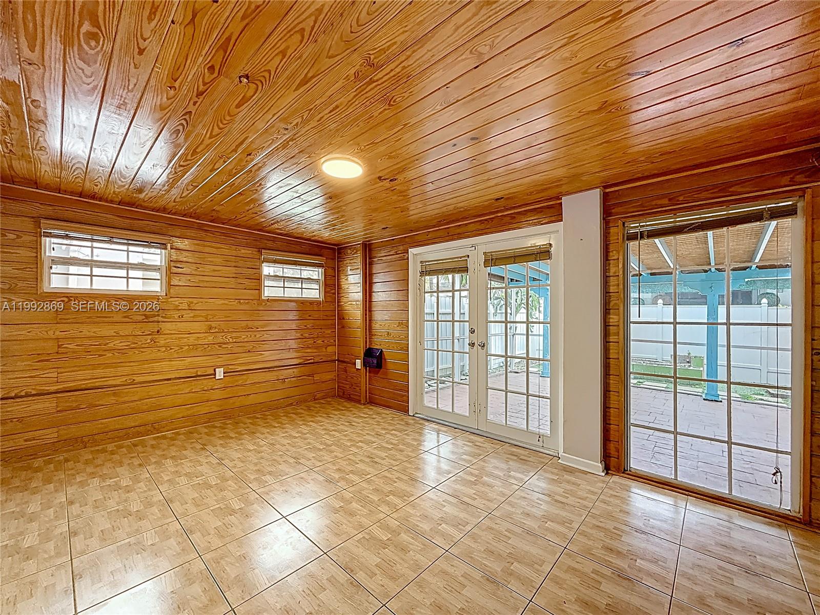 1163 NW 134th Pl Miami, FL 33182