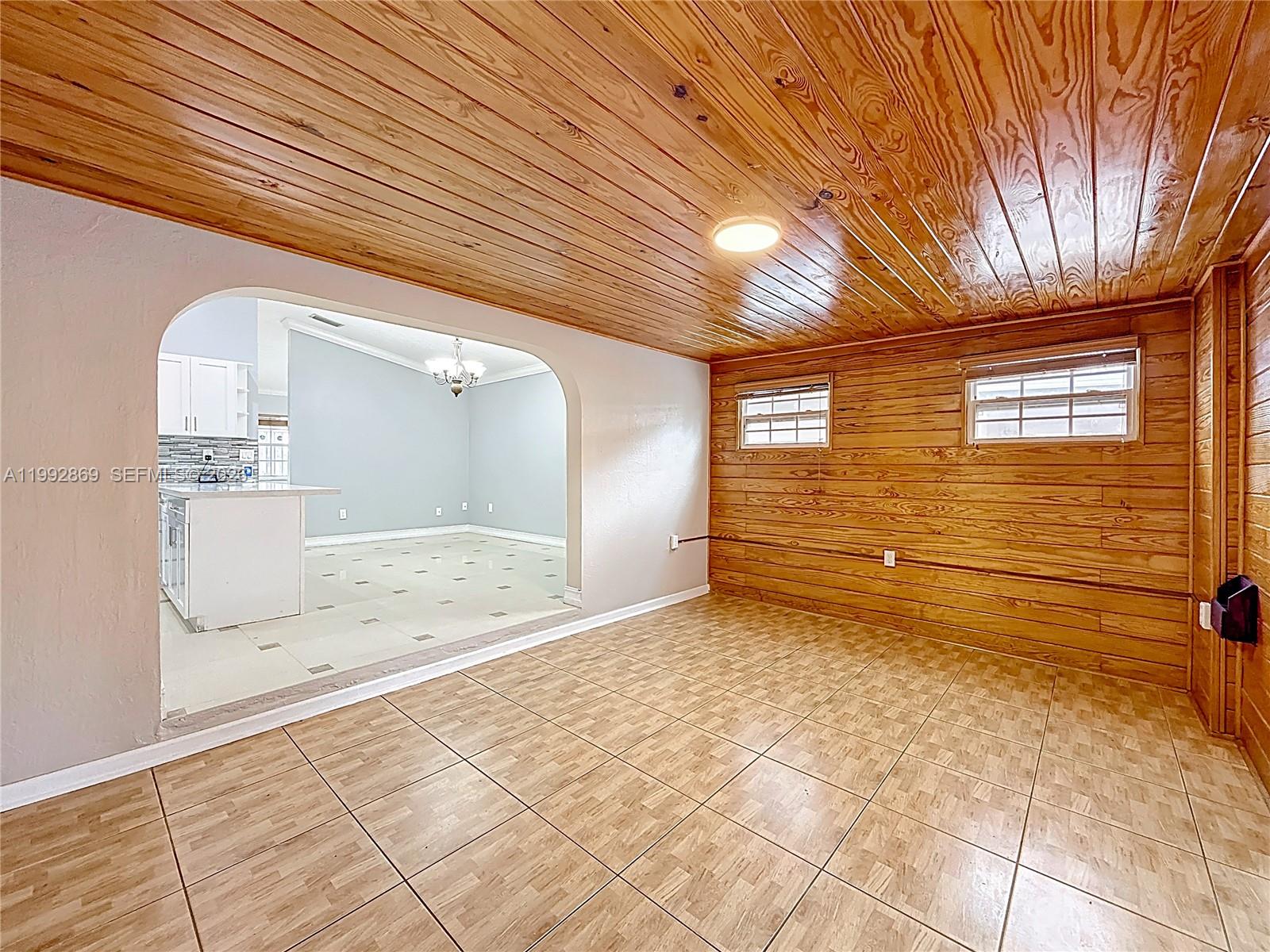 1163 NW 134th Pl Miami, FL 33182