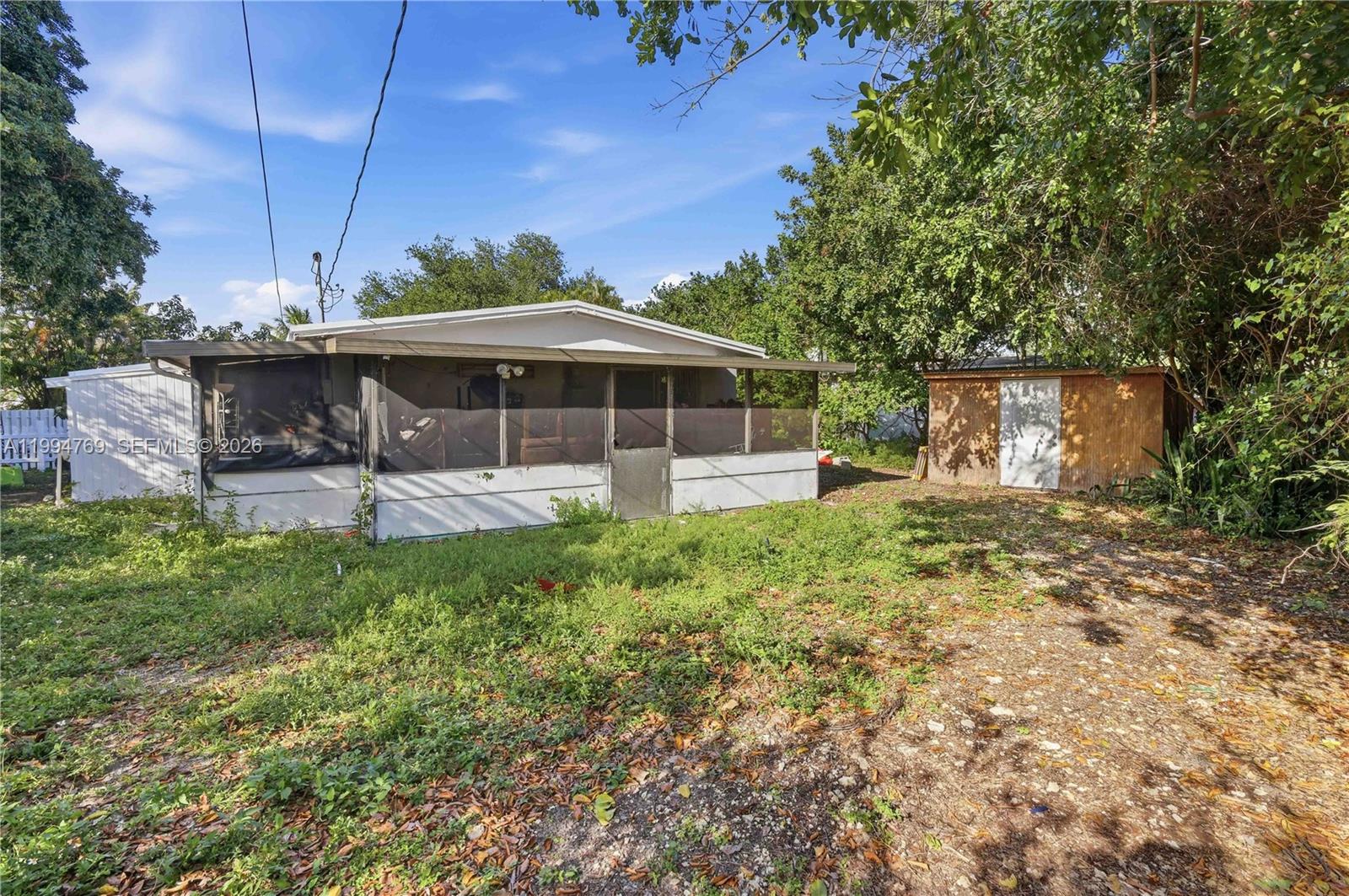 1664 NE 179th St North Miami Beach, FL 33162