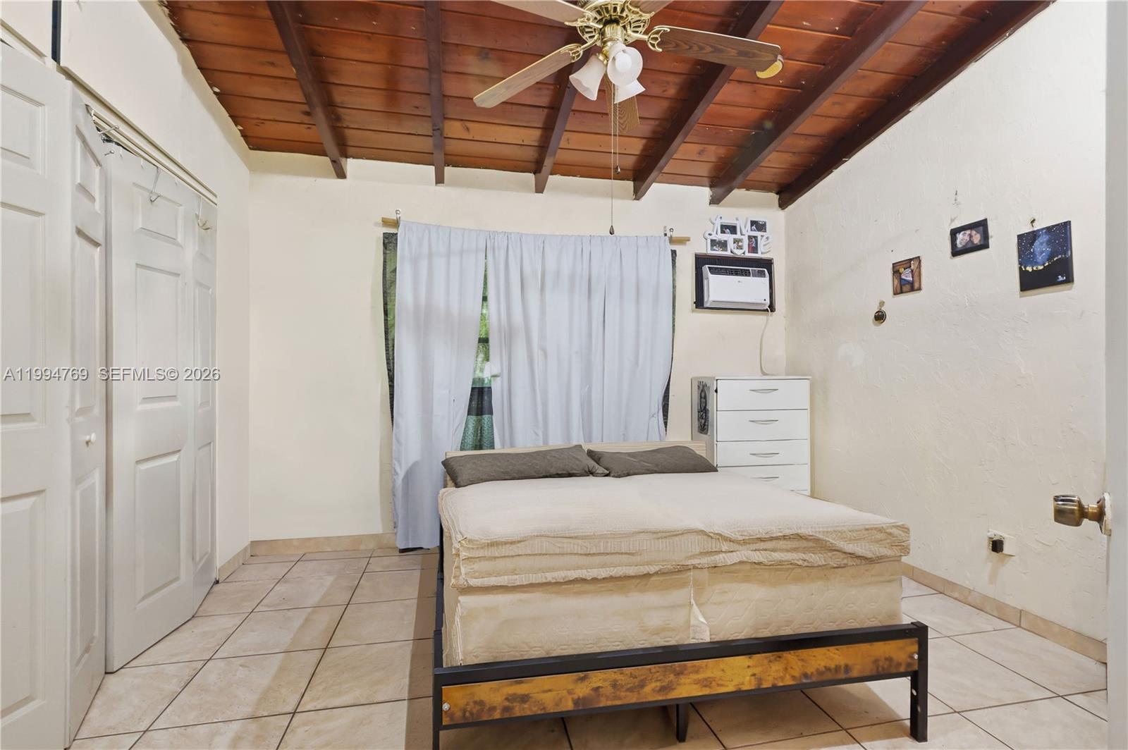 1664 NE 179th St North Miami Beach, FL 33162