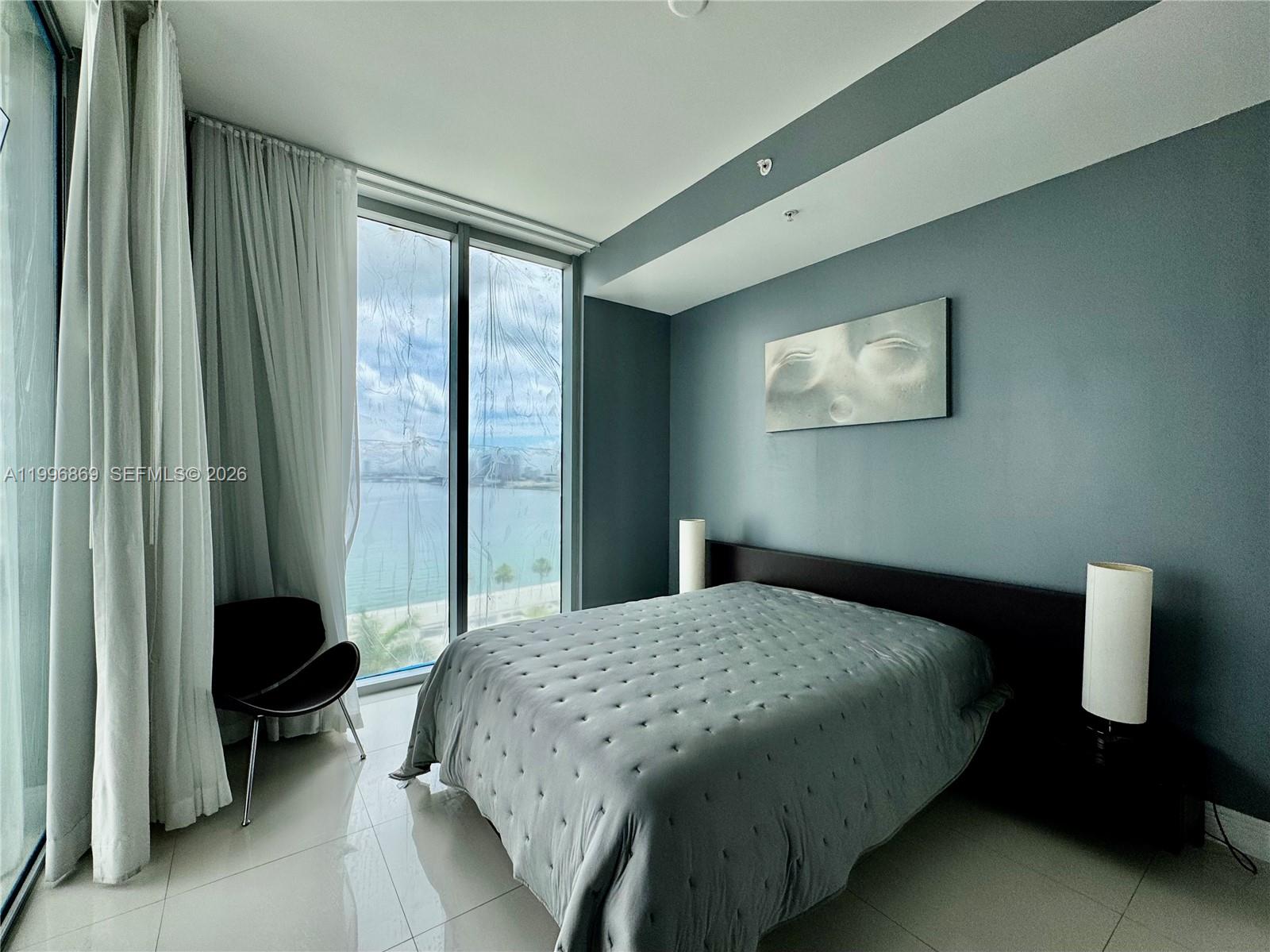 image Eloquence on the Bay12