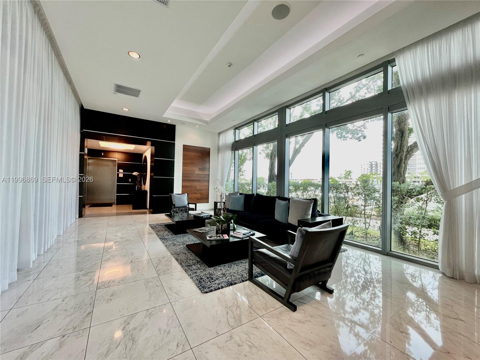 image Eloquence on the Bay17