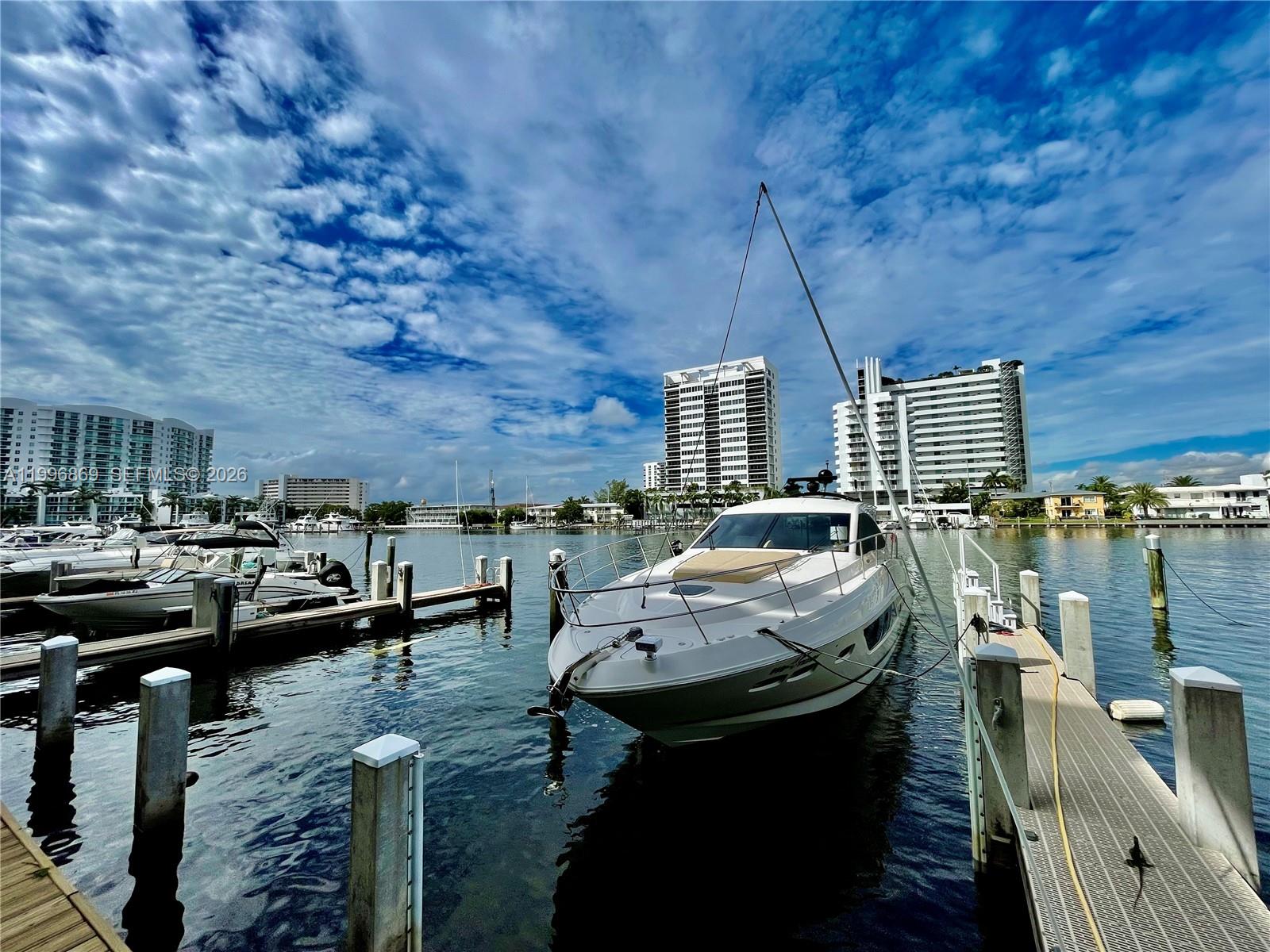 image Eloquence on the Bay18