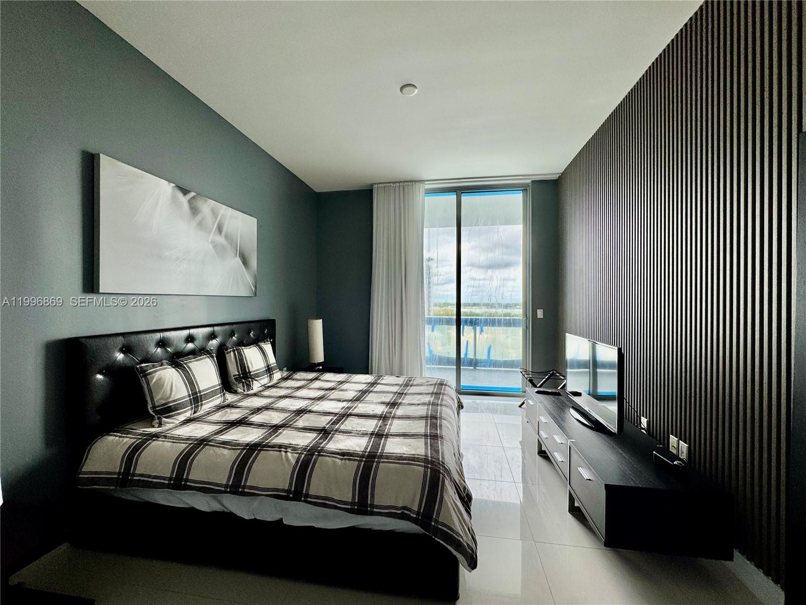 image Eloquence on the Bay7
