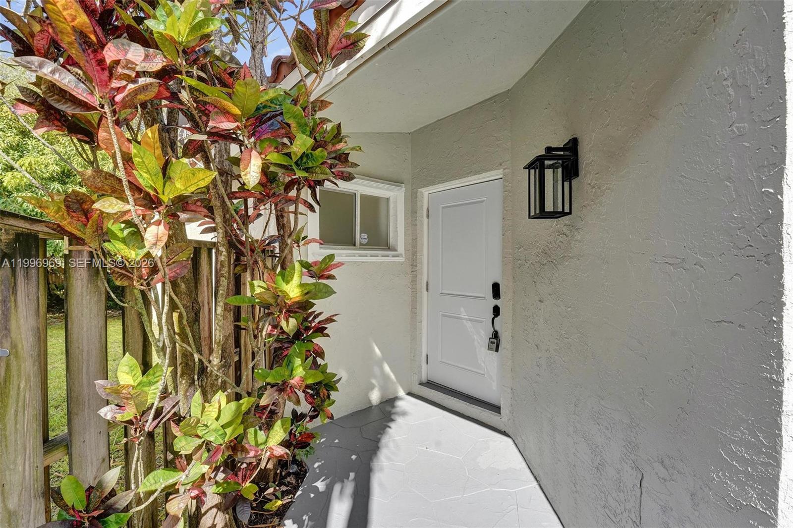 10153 NW 3rd Ct Plantation, FL 33324