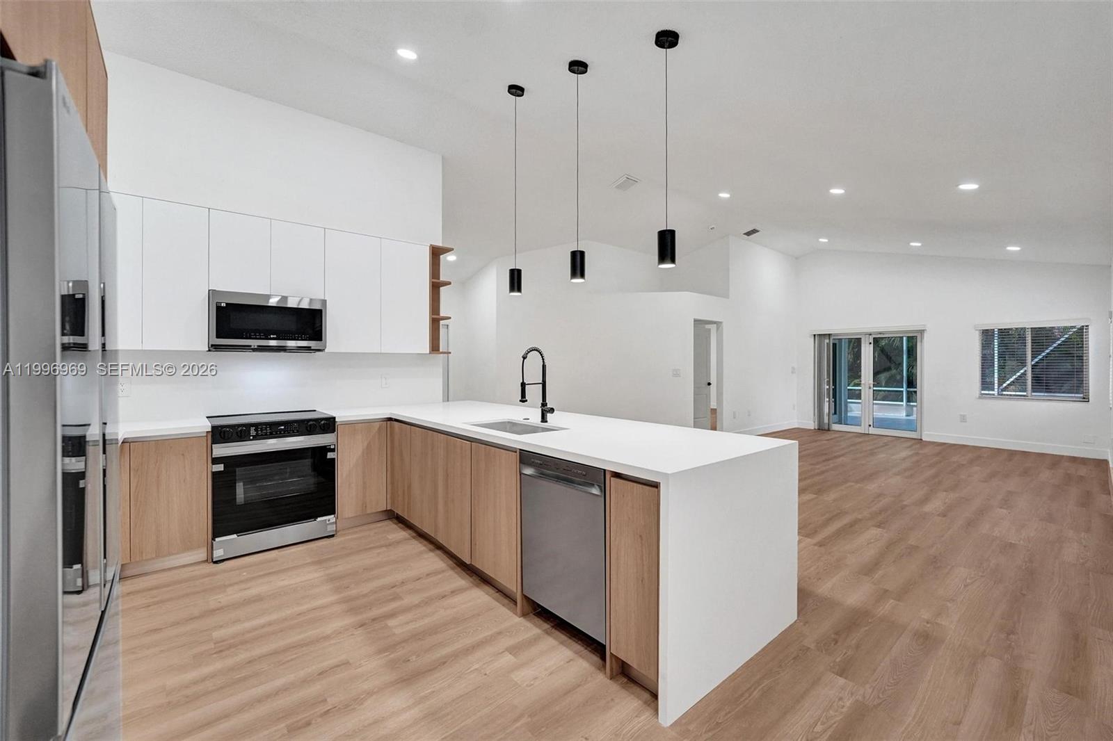 10153 NW 3rd Ct Plantation, FL 33324