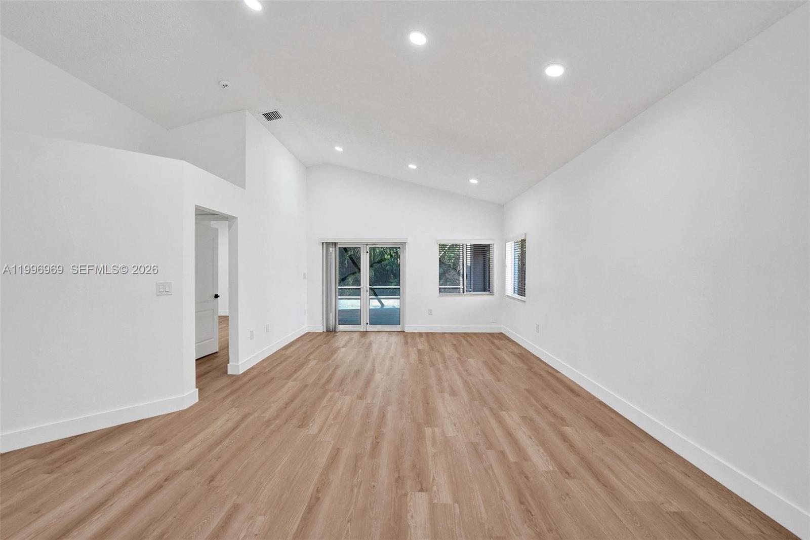 10153 NW 3rd Ct Plantation, FL 33324