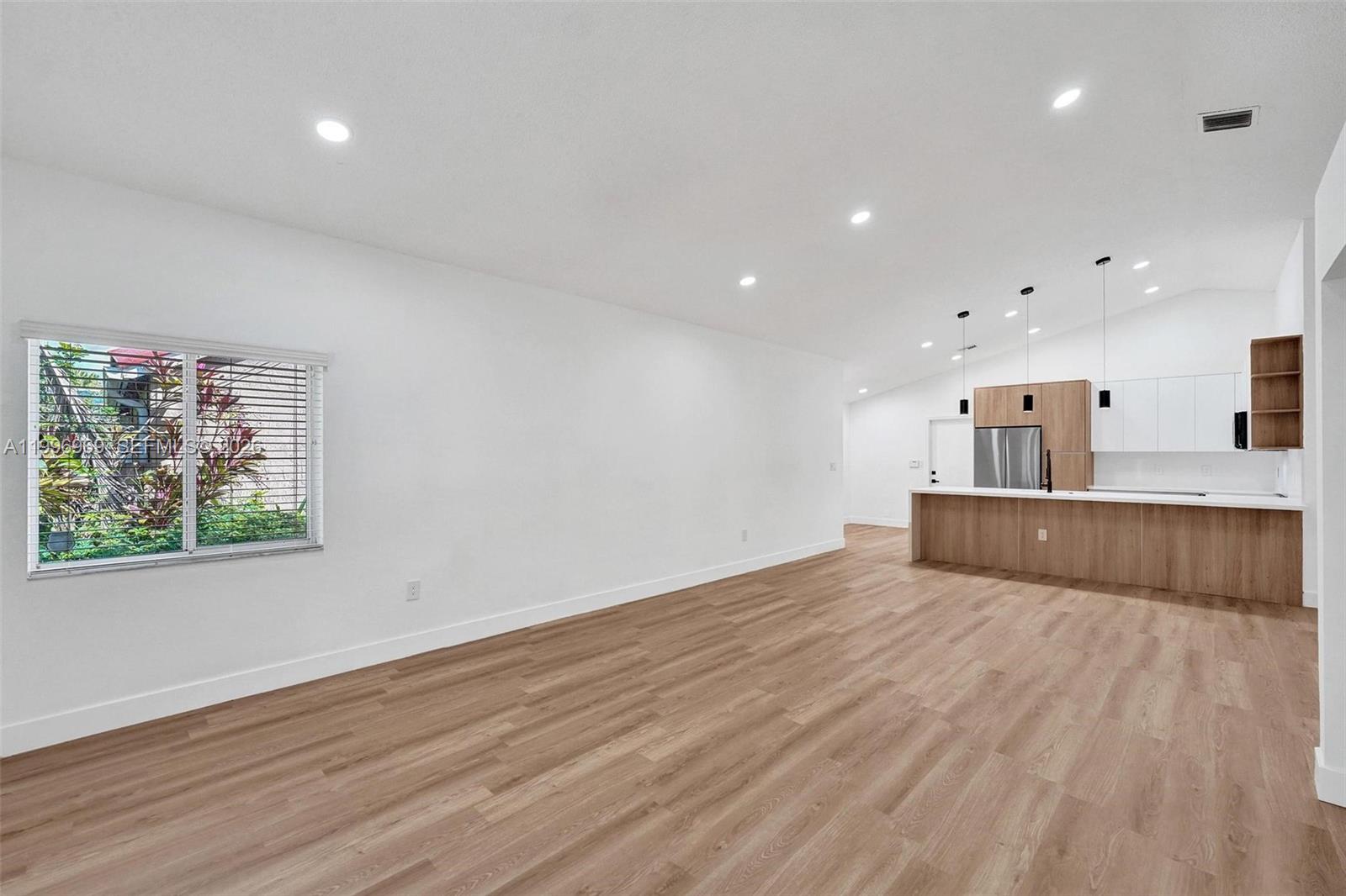 10153 NW 3rd Ct Plantation, FL 33324