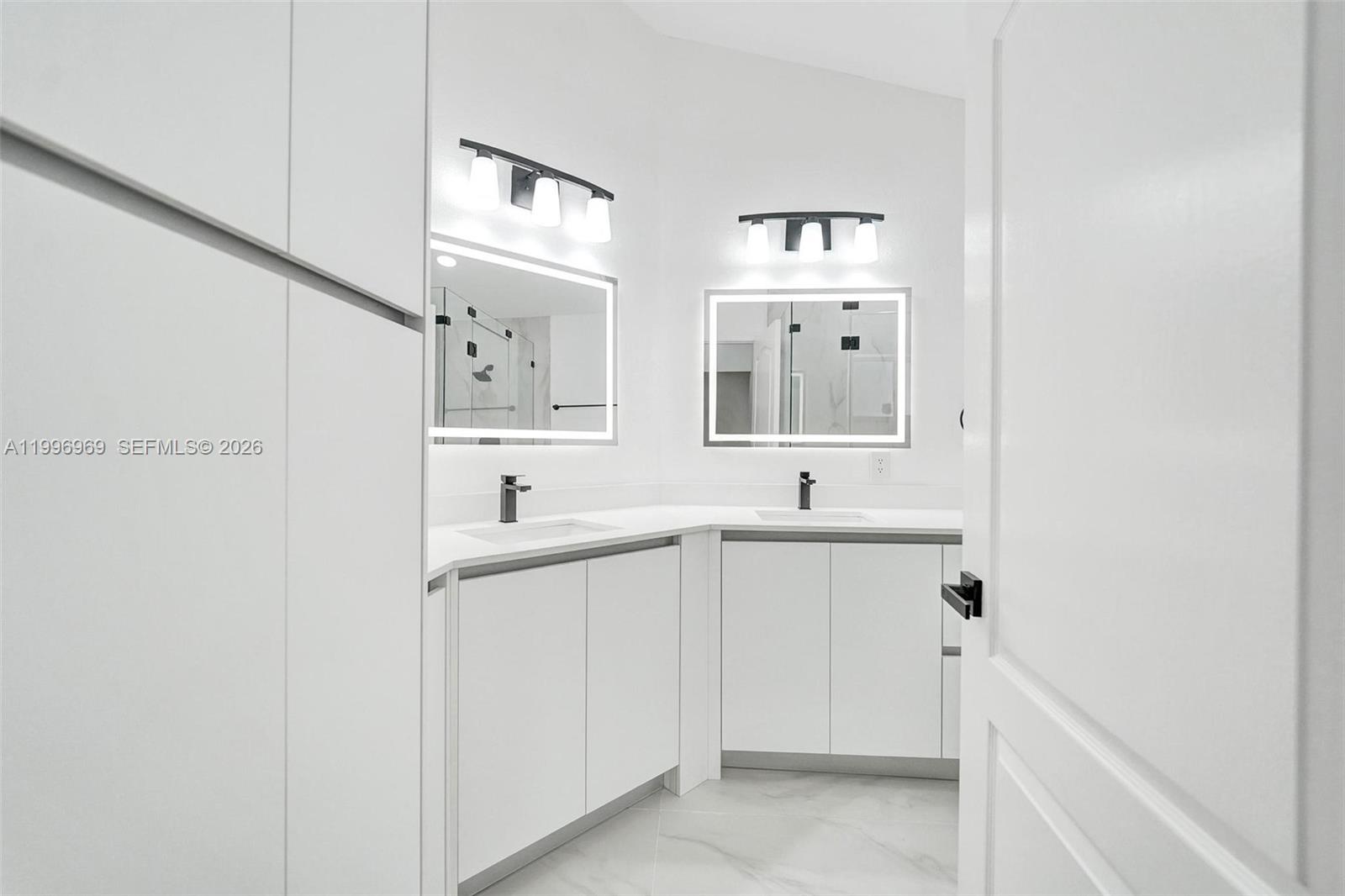 10153 NW 3rd Ct Plantation, FL 33324