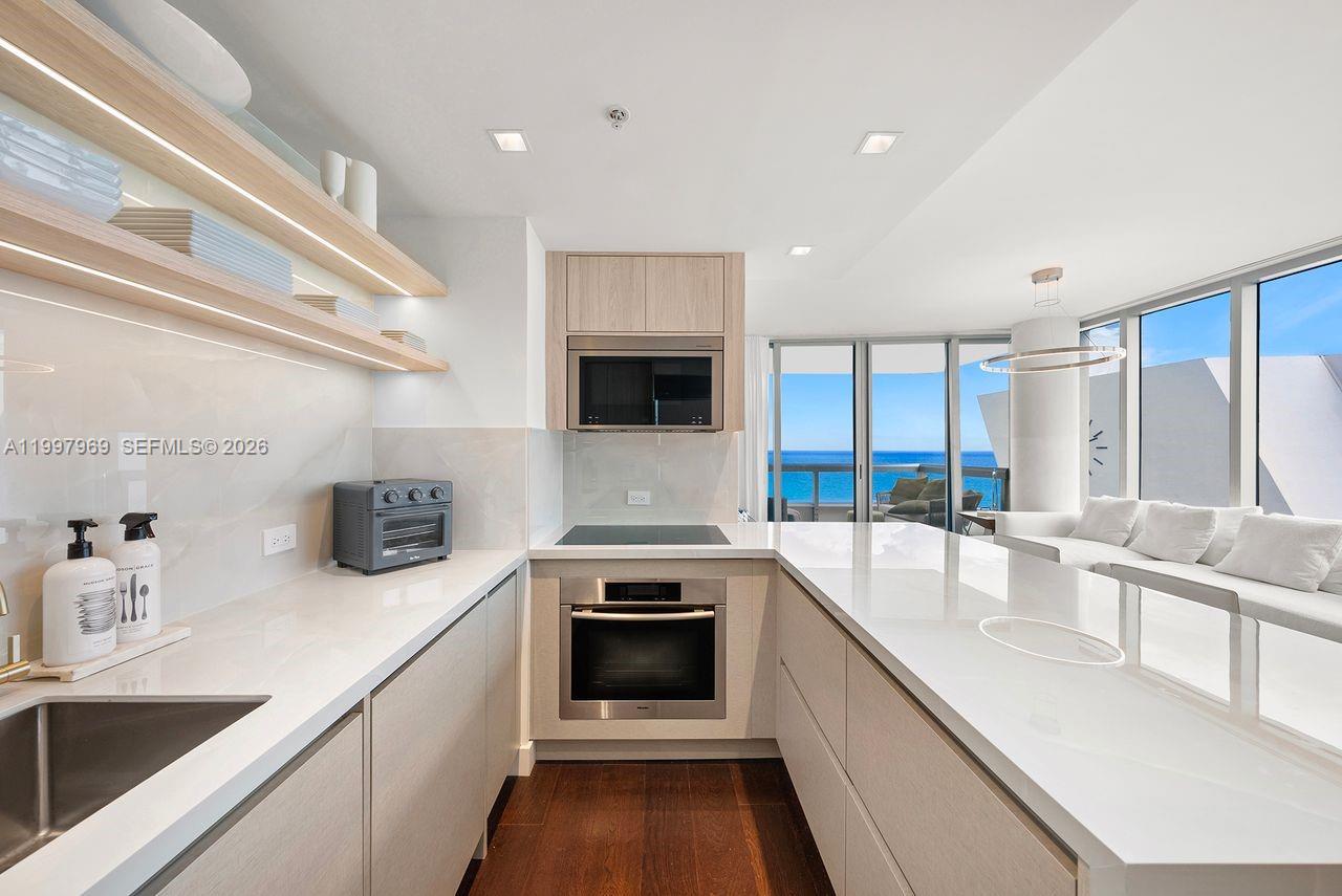 image The Carillon North Tower29