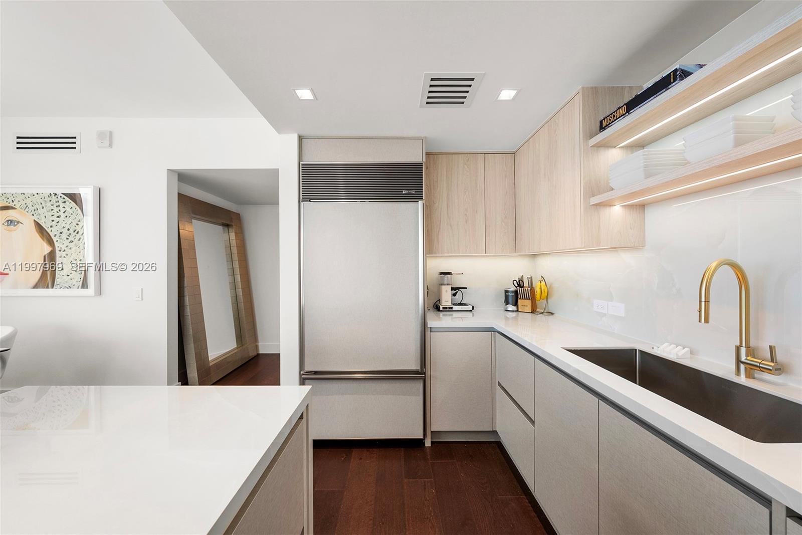 image The Carillon North Tower37