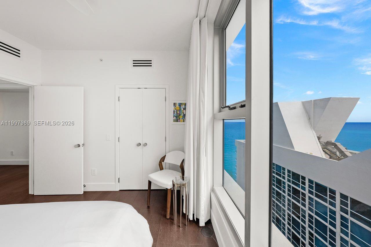 image The Carillon North Tower54