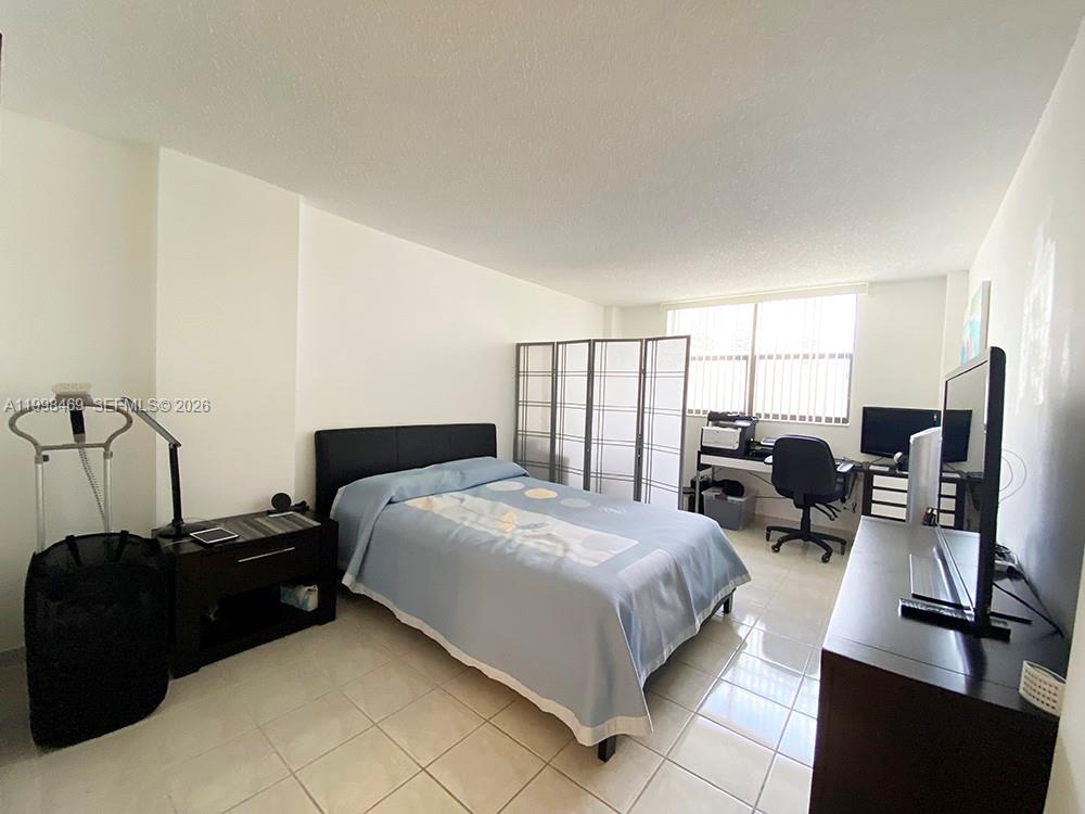 image Winston Towers 70017