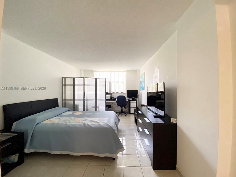 image Winston Towers 70018