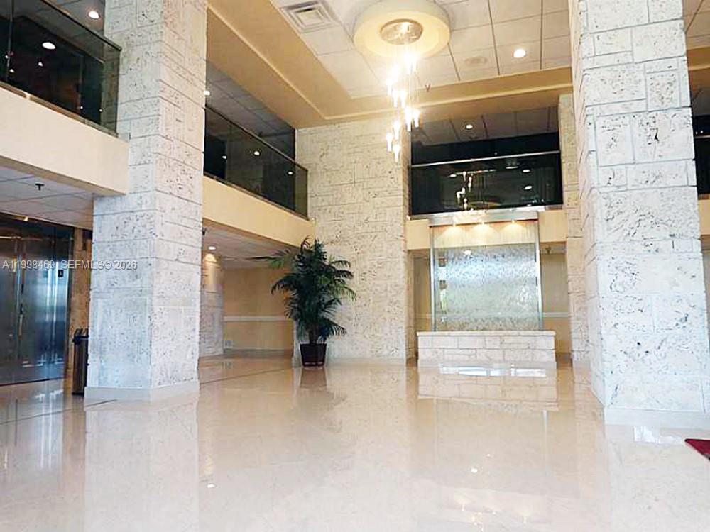 image Winston Towers 7003