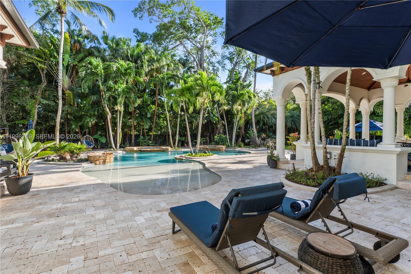 6350 SW 107th St Pinecrest, FL 33156