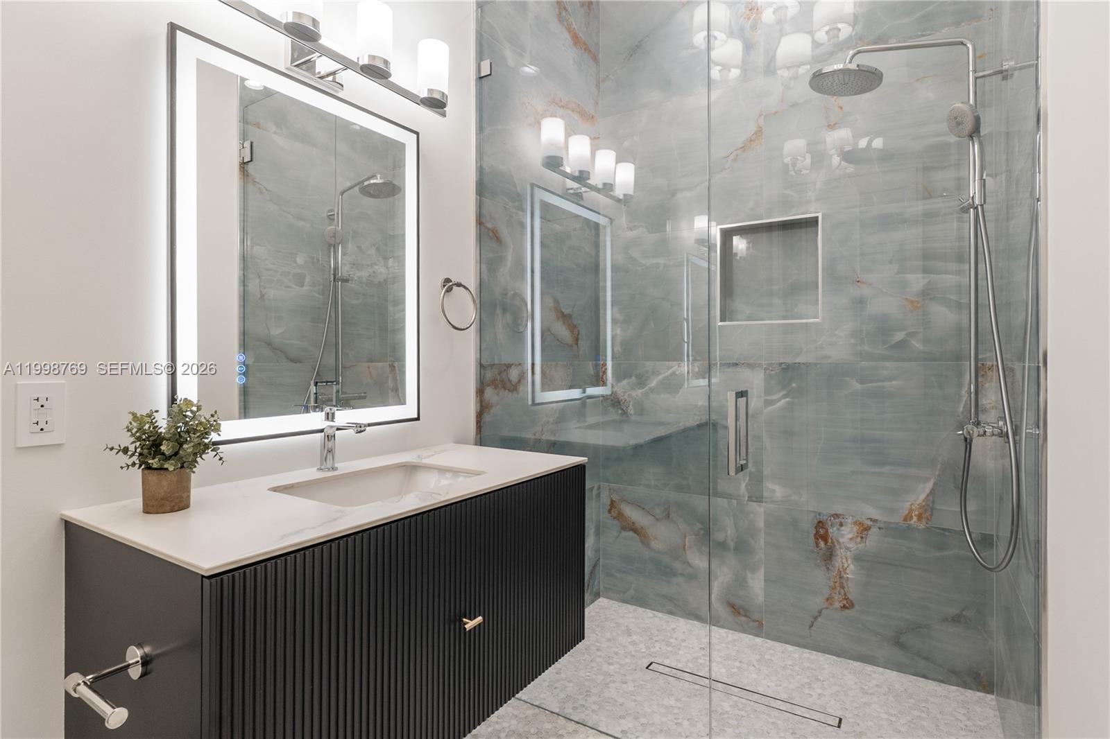 6350 SW 107th St Pinecrest, FL 33156