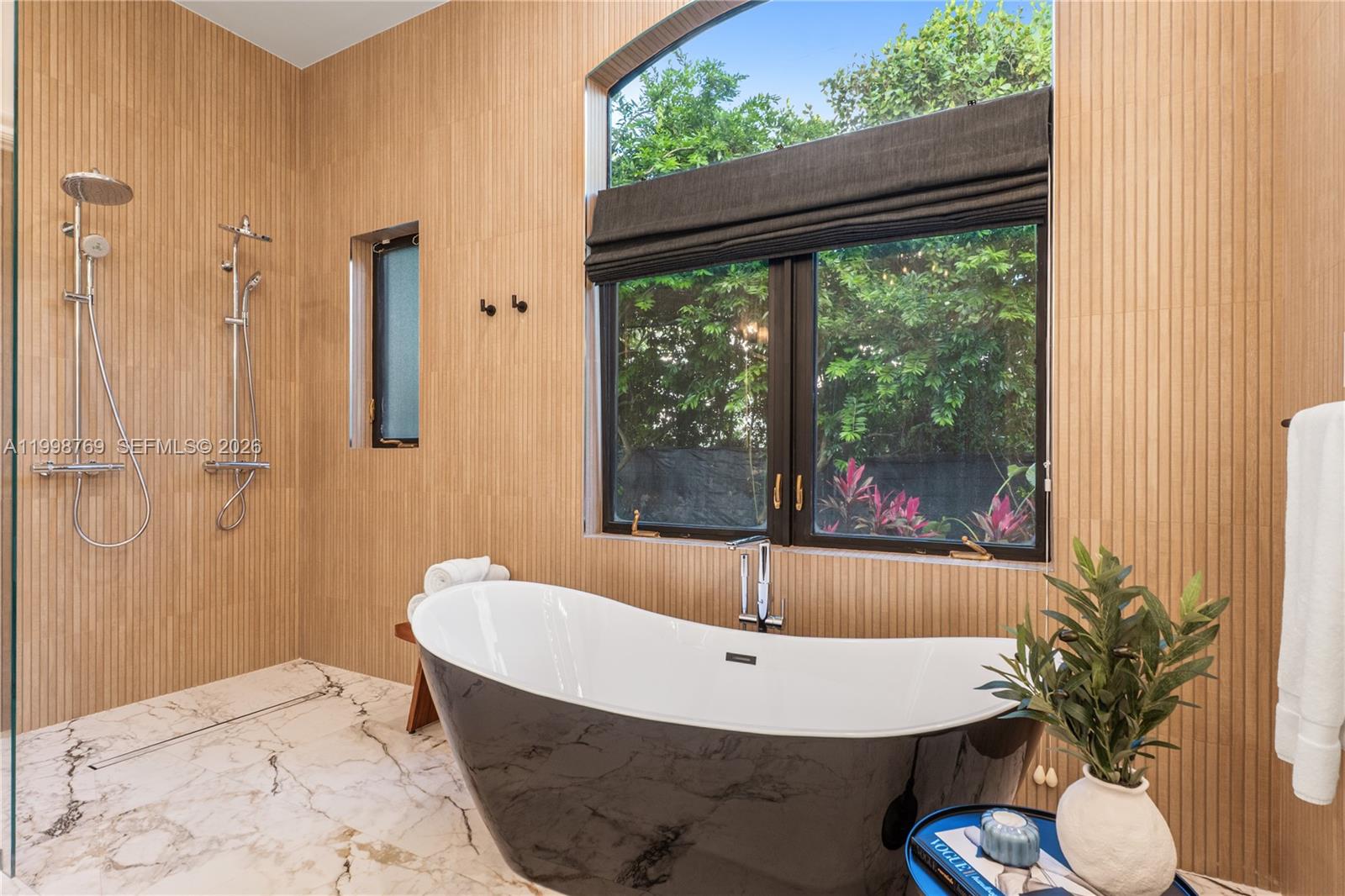 6350 SW 107th St Pinecrest, FL 33156