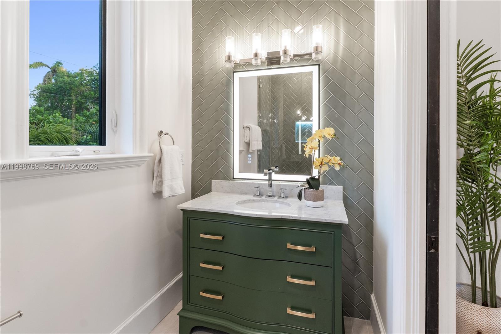 6350 SW 107th St Pinecrest, FL 33156