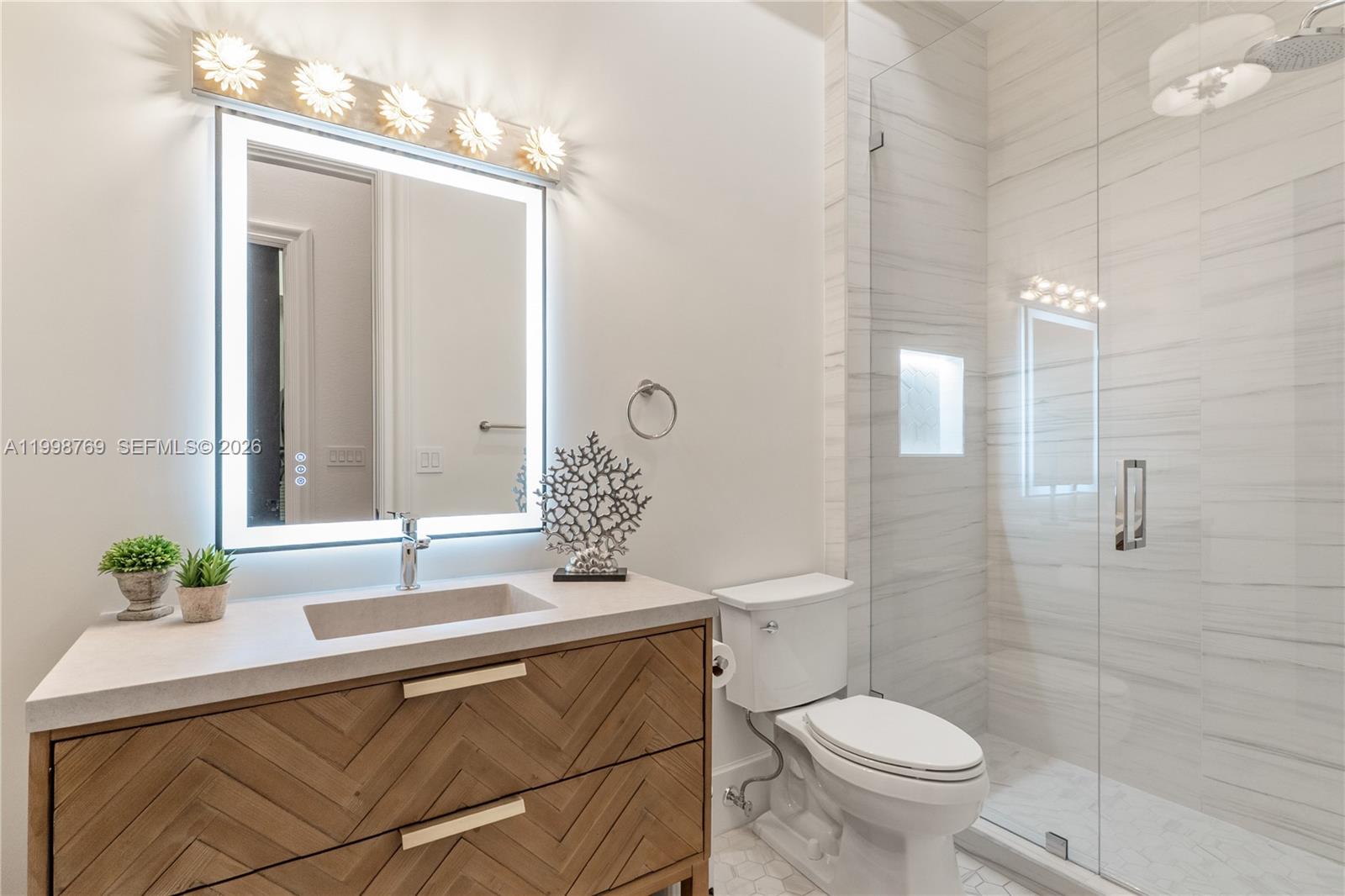 6350 SW 107th St Pinecrest, FL 33156