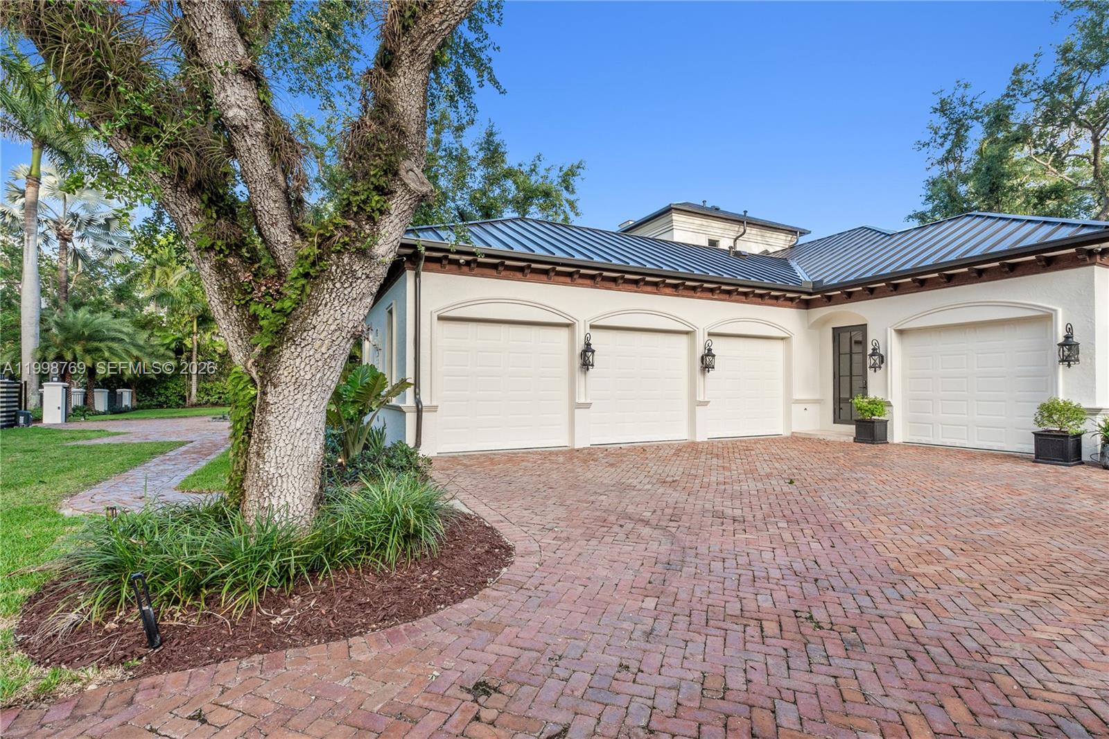 6350 SW 107th St Pinecrest, FL 33156